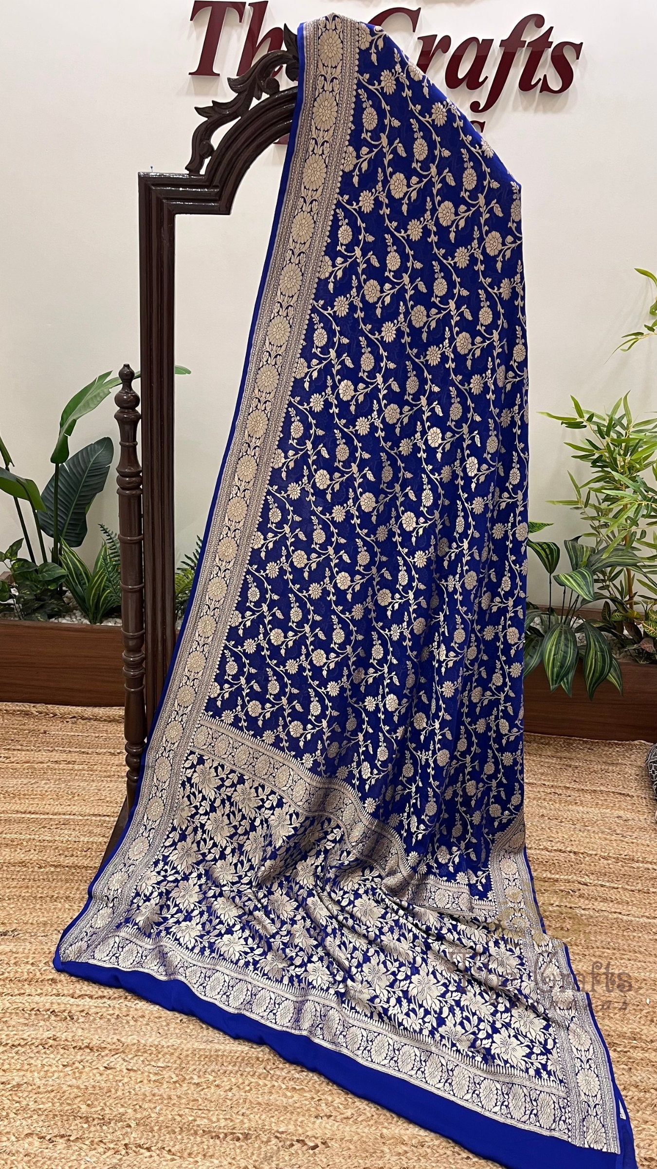 Khaddi Georgette Banarasi Saree - Gold Zari