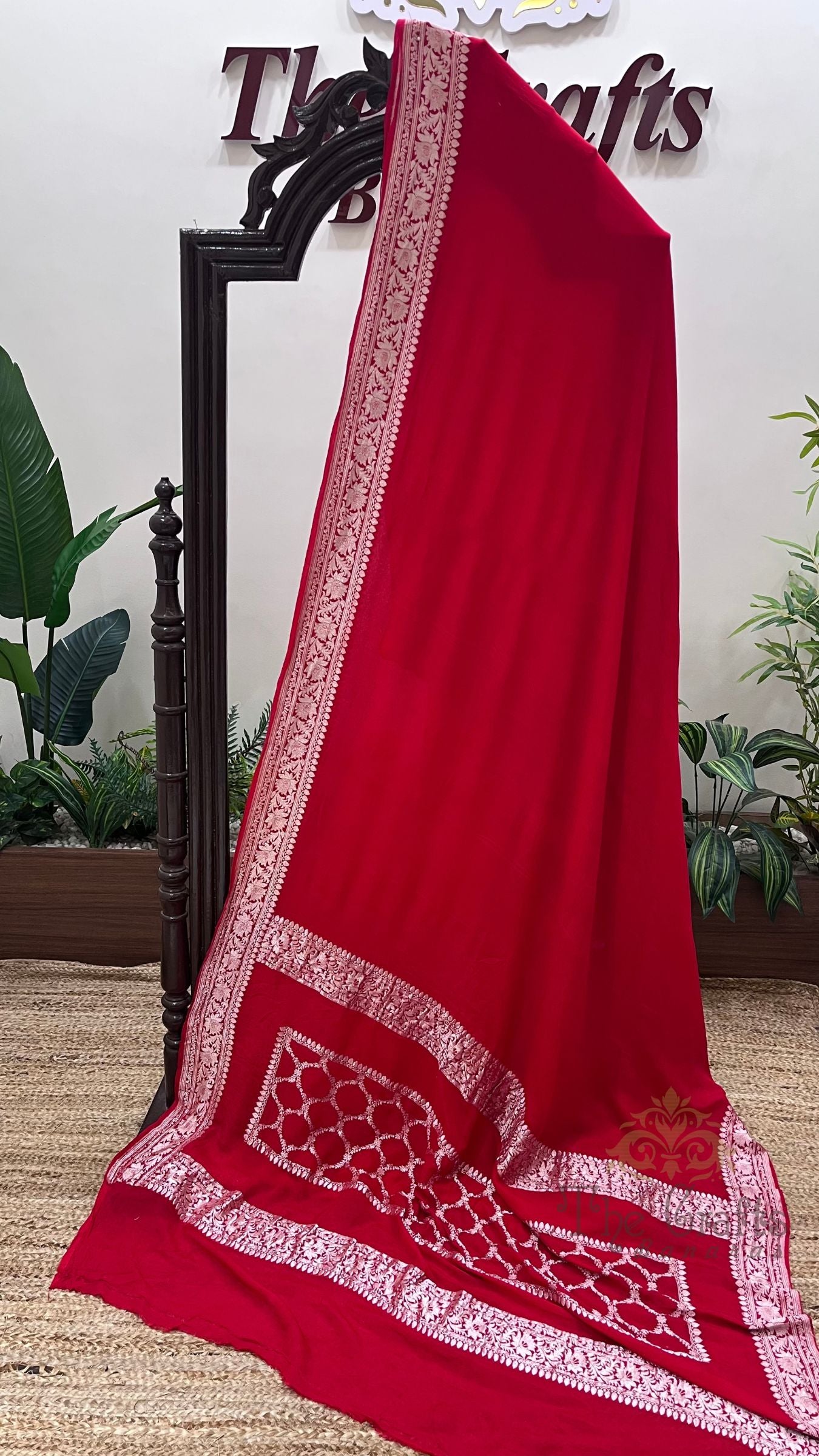 Khaddi Georgette Handloom Banarasi Saree