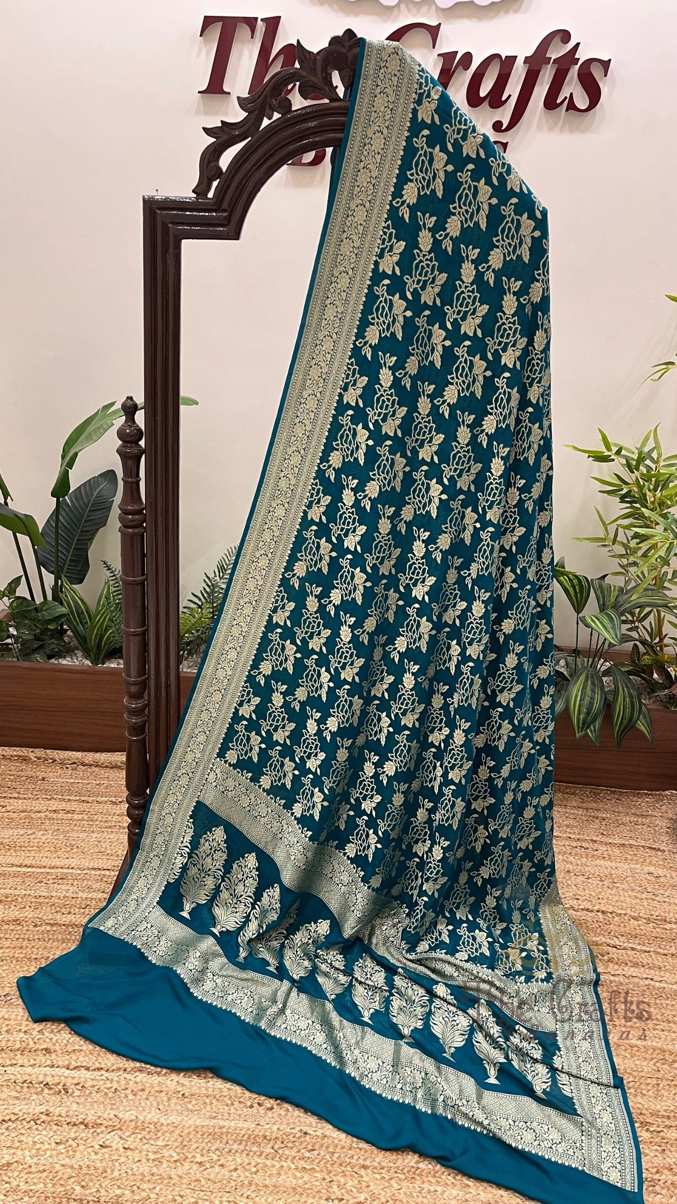 Khaddi Georgette Banarasi Saree - Gold Zari