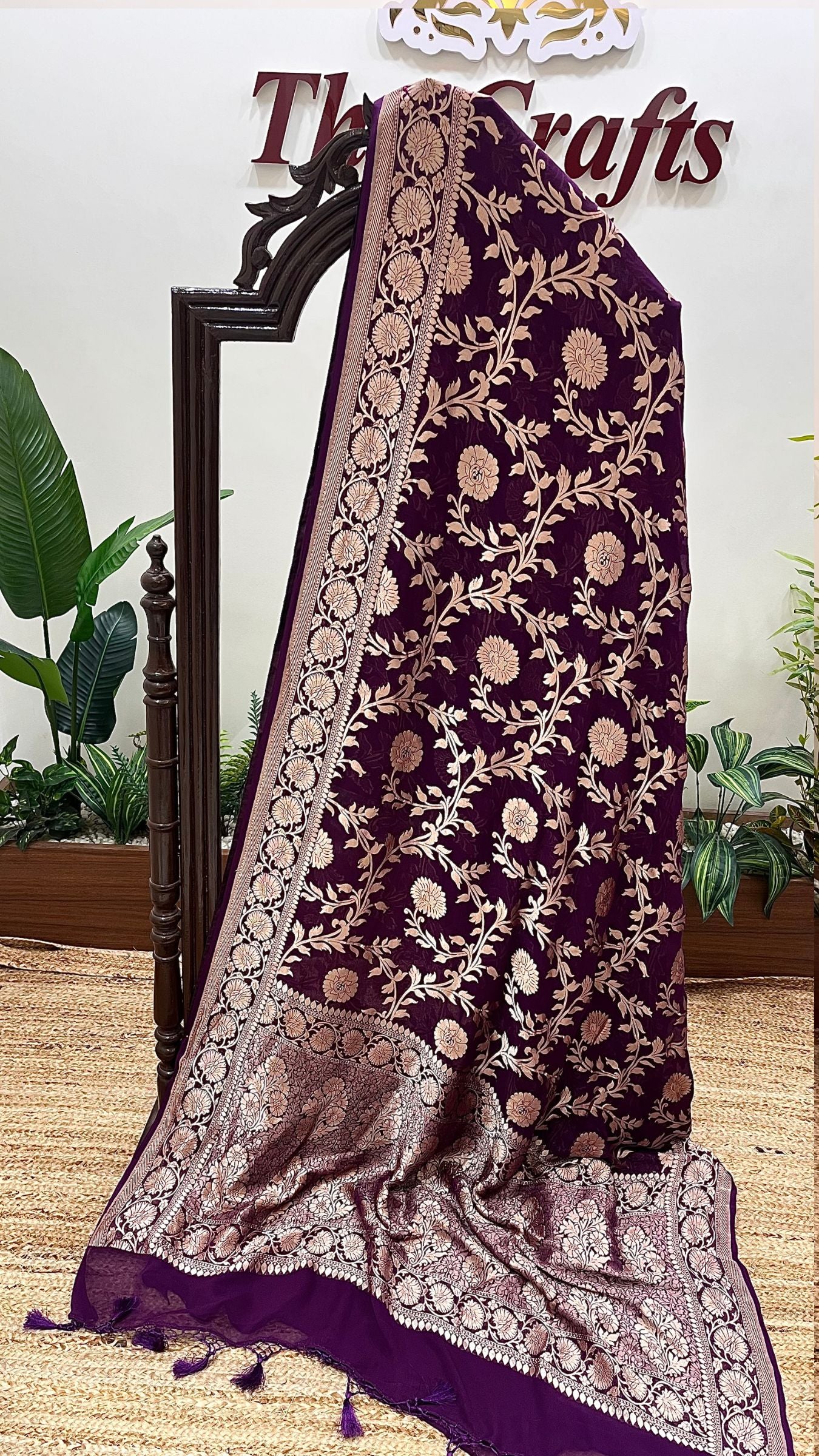 Khaddi Georgette Handloom Banarasi Saree - Water Zari
