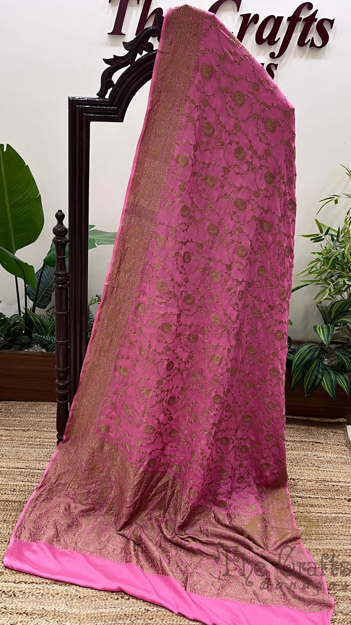 Khaddi Georgette Banarasi Saree - Antique Zari