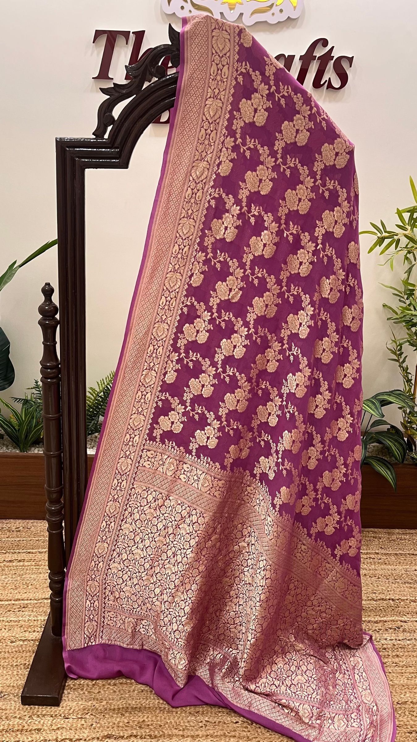 Khaddi Georgette Handloom Banarasi Saree - Water Zari