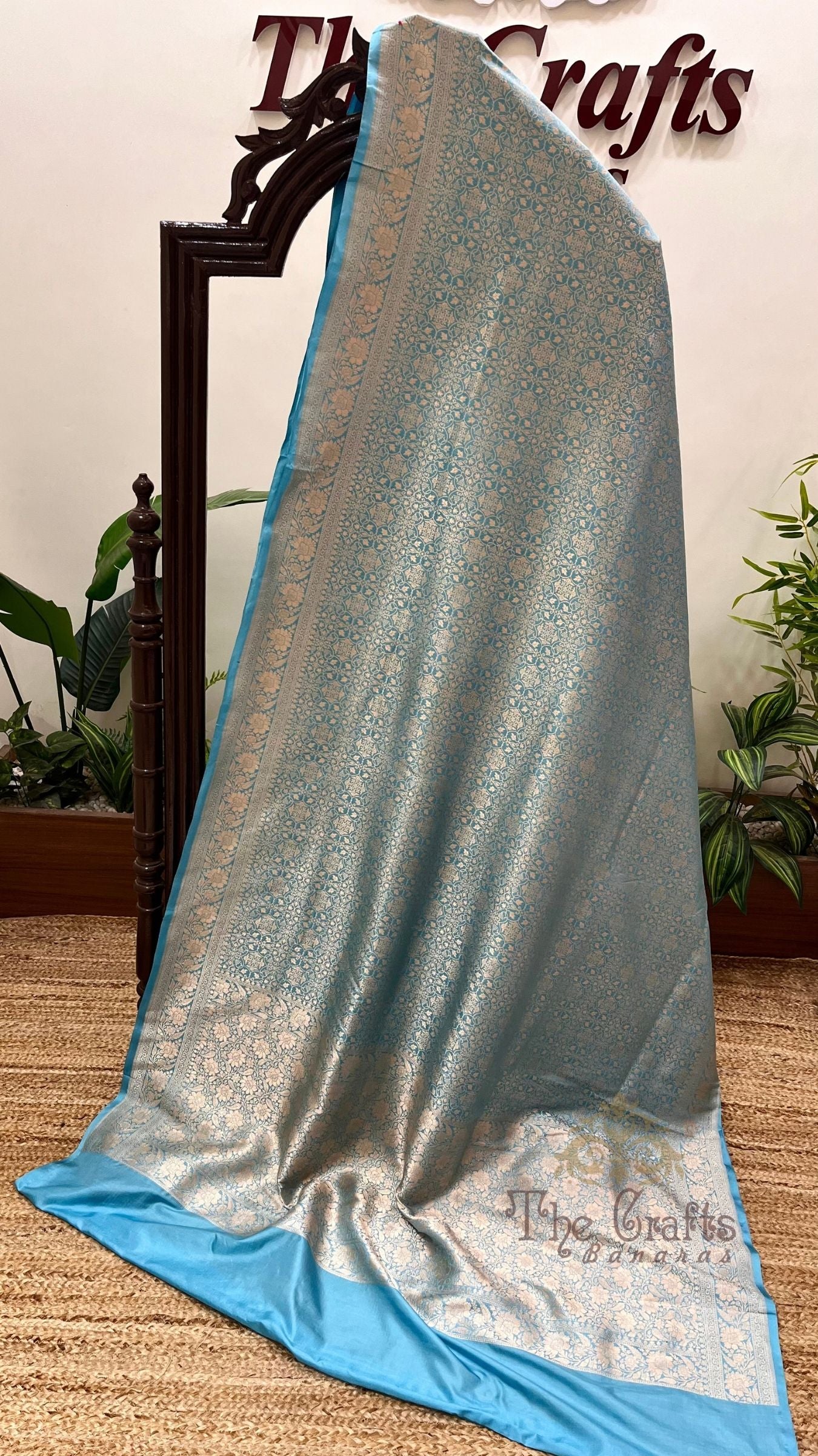 Pure Katan Silk Handloom Banarasi Saree - Tanchui Brocade