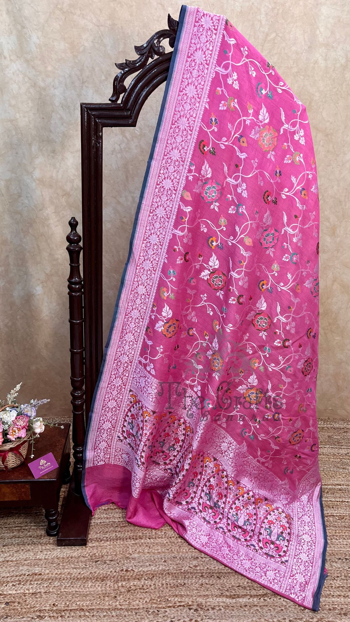 Tussar Georgette Handloom Banarasi Saree - Meenakari
