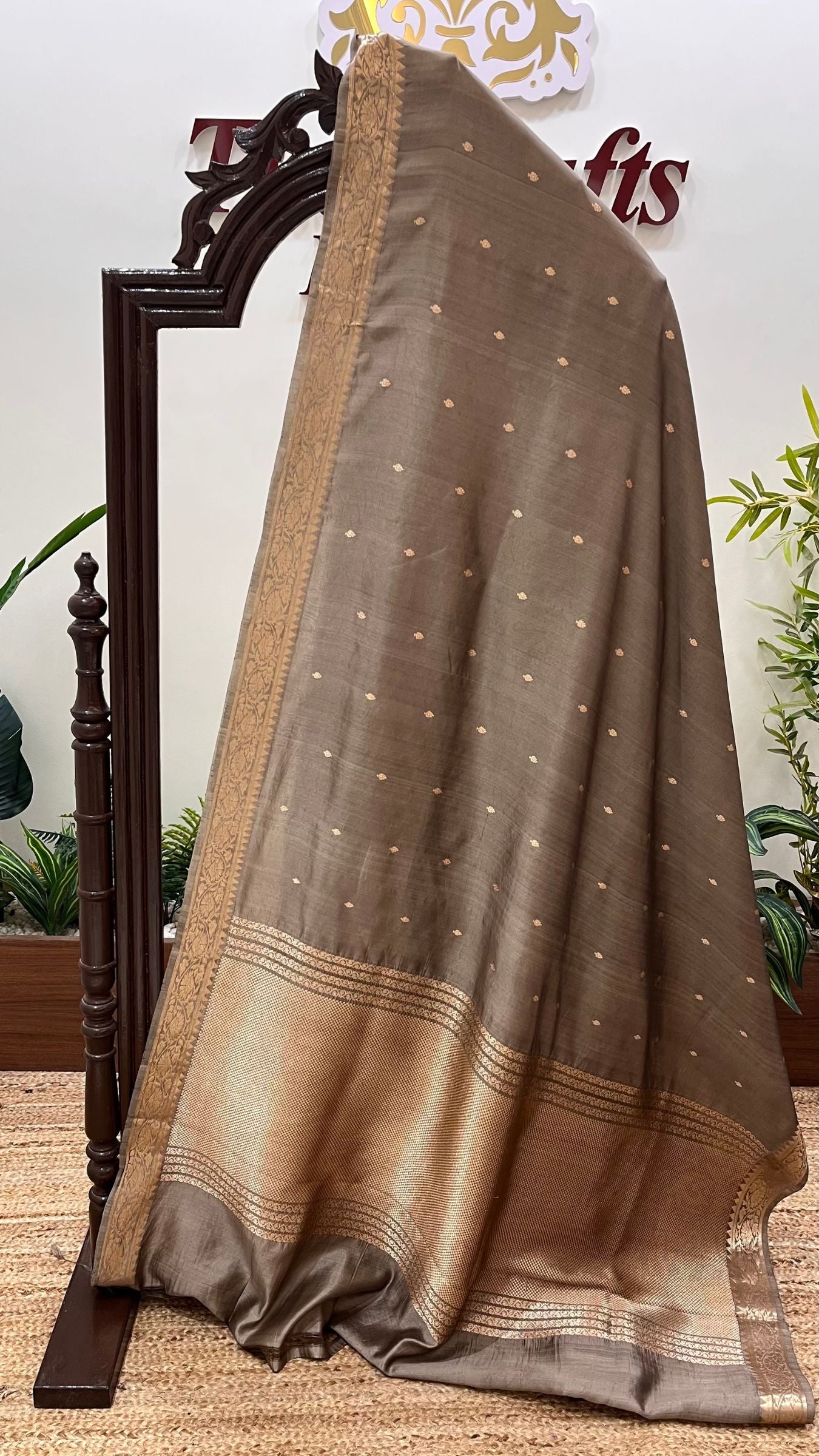 Pure  Mango Silk Handloom Banarasi Saree