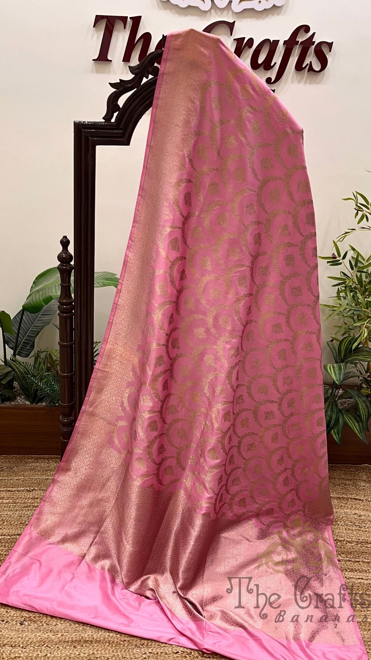 Pure Katan Silk Handloom Banarasi Saree - Jaal work