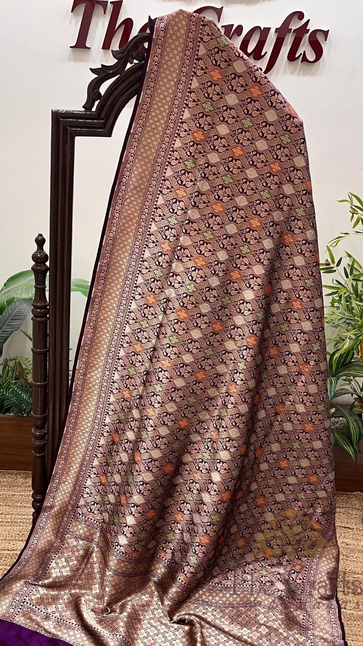 Pure Katan Silk Handloom Banarasi Saree - Tanchui Brocade Meenakari