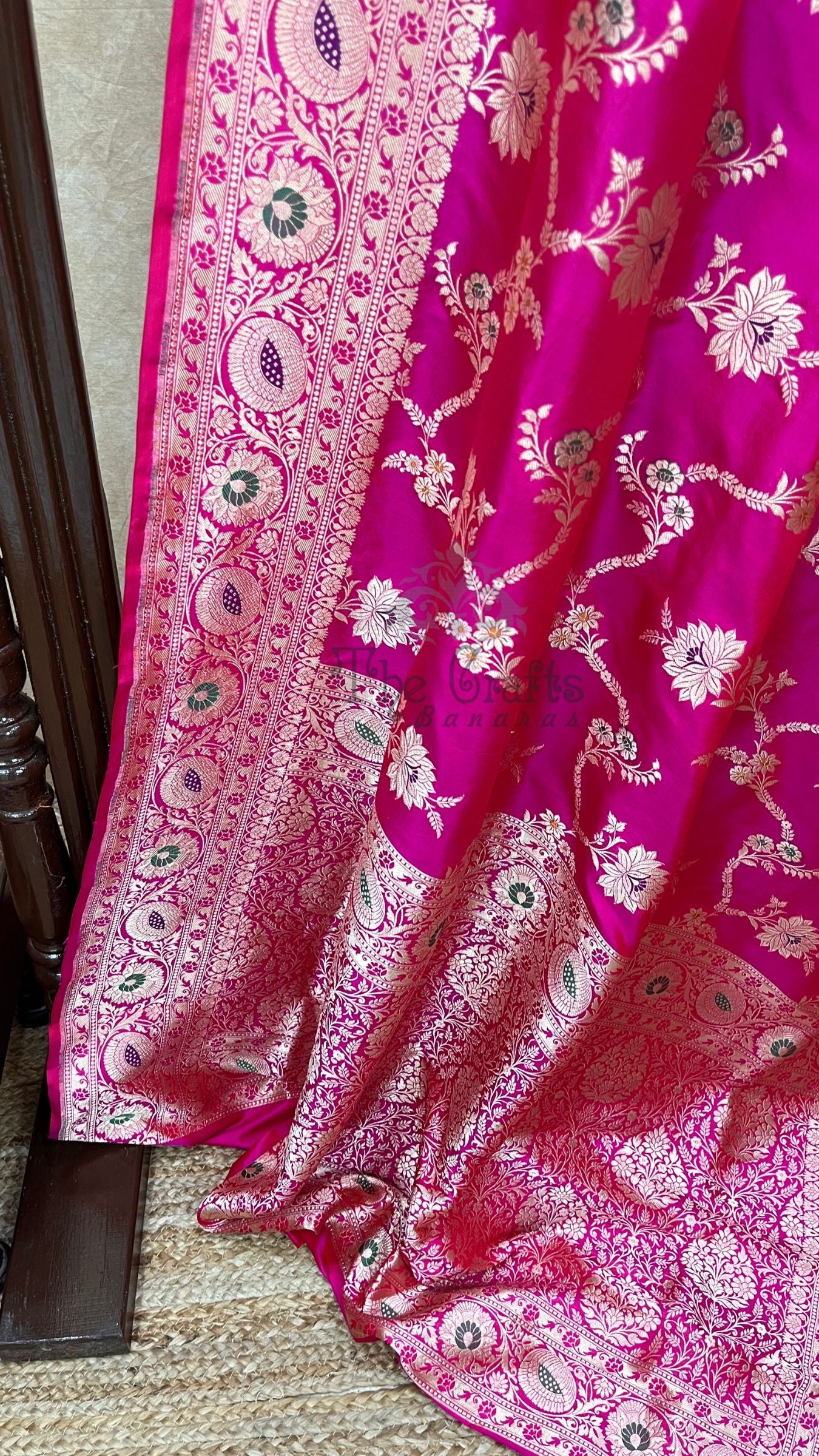 Pure Katan Silk Handloom Banarasi Saree - Jaal With Meenakari