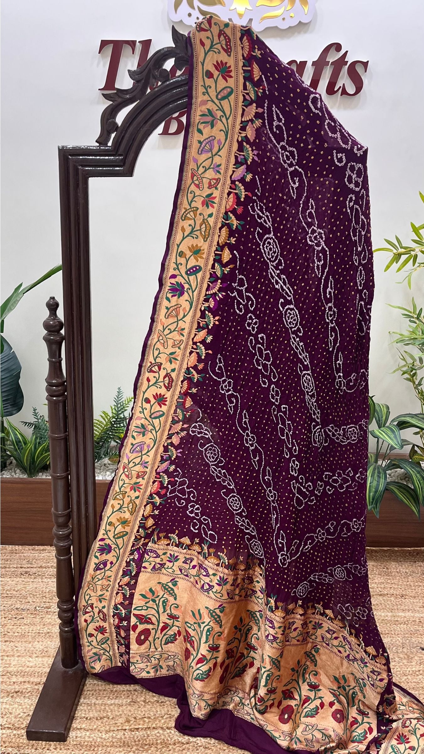 Khaddi Georgette Banarasi Handloom Bandhej Dupatta