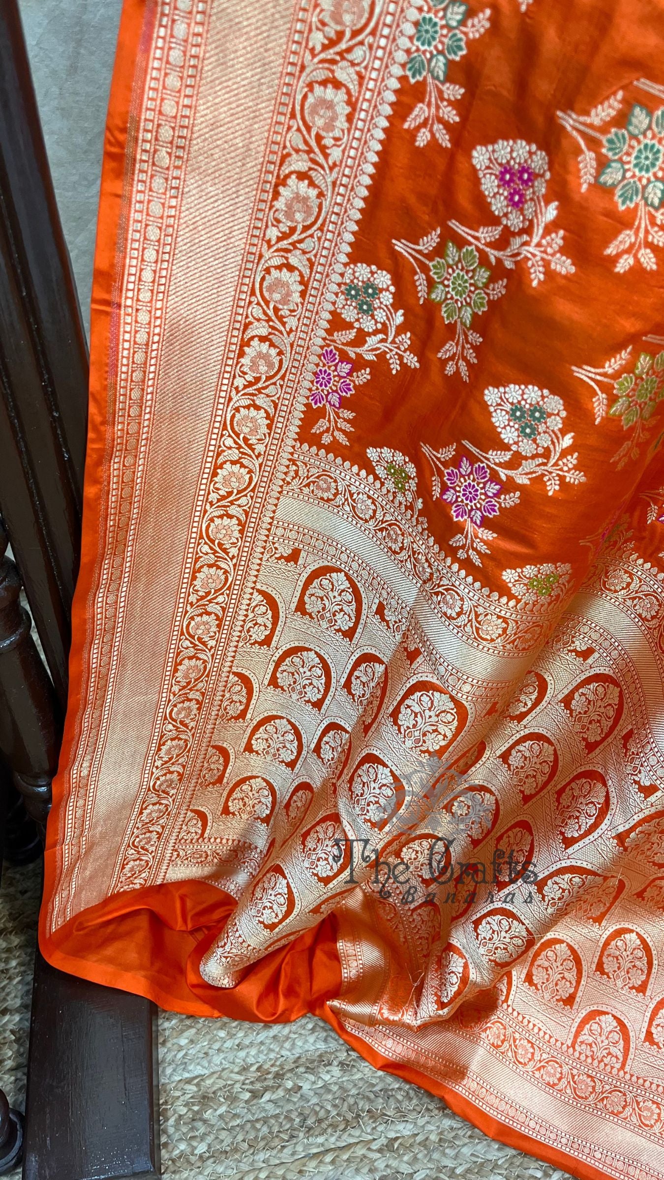 Pure Katan Silk Handloom Banarasi Saree - Jaal With Meenakari