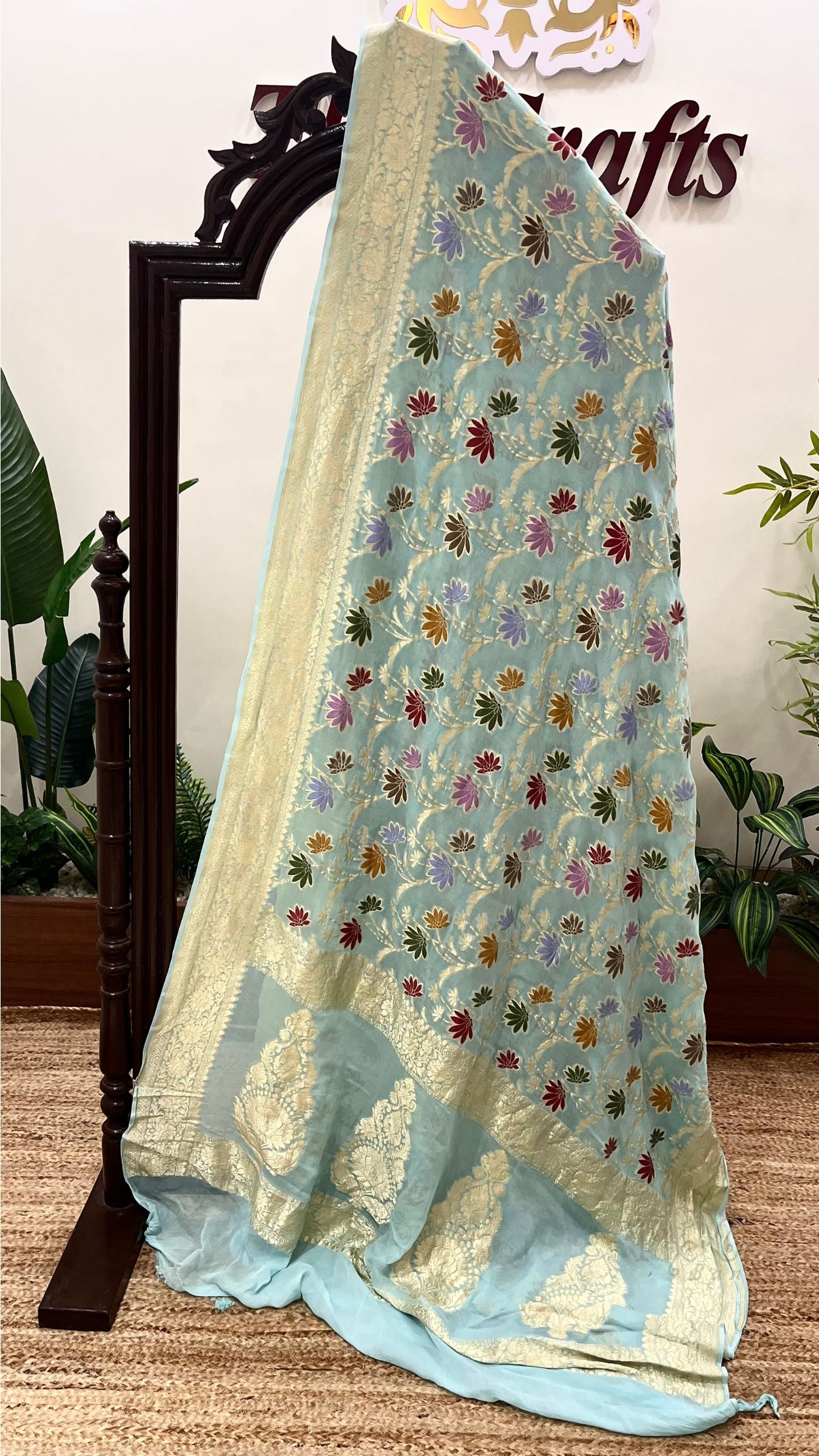 Khaddi Georgette Handloom Banarasi Saree - Jaal with Meenakari