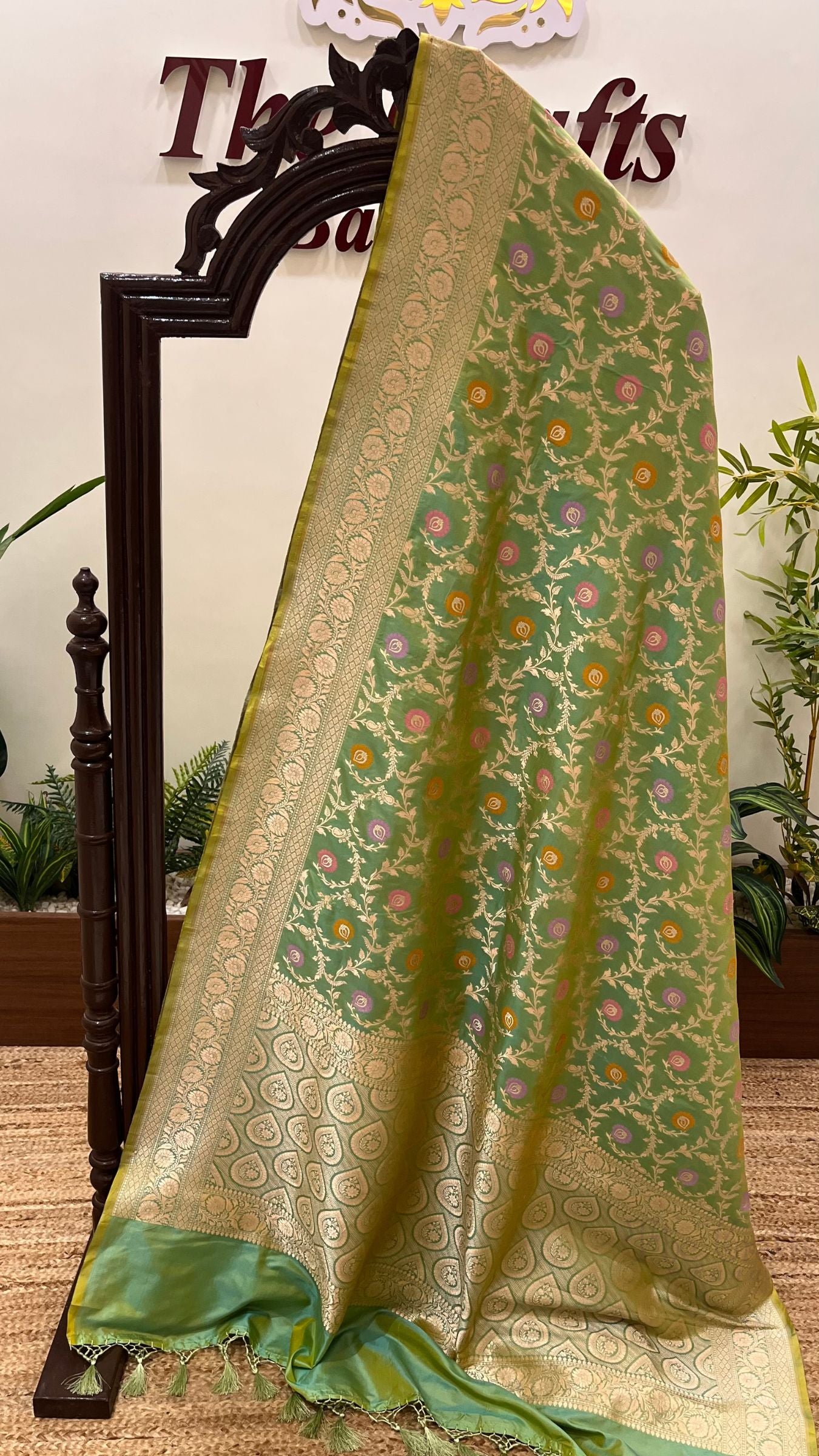 Pure Katan Silk Handloom Banarasi Saree - Jaal With Meenakari