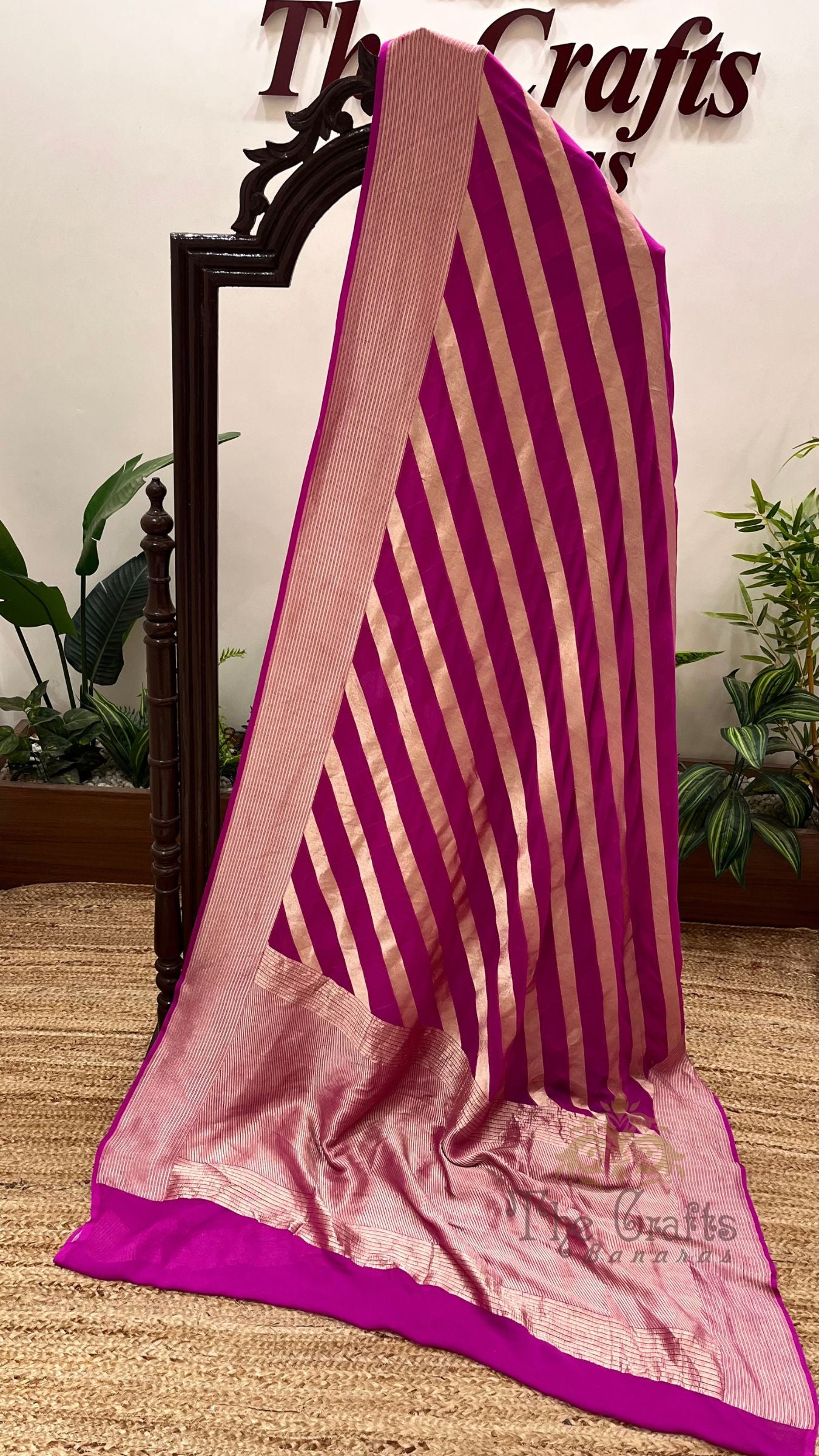 Khaddi Georgette Handloom Banarasi Saree