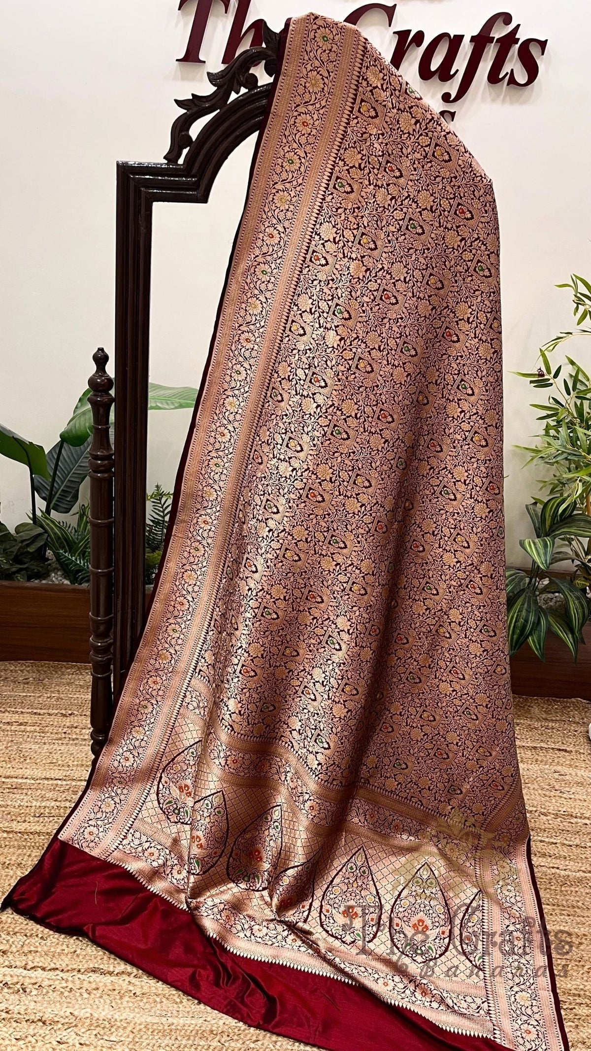 Pure Katan Silk Handloom Banarasi Saree - Tanchui Brocade Meenakari