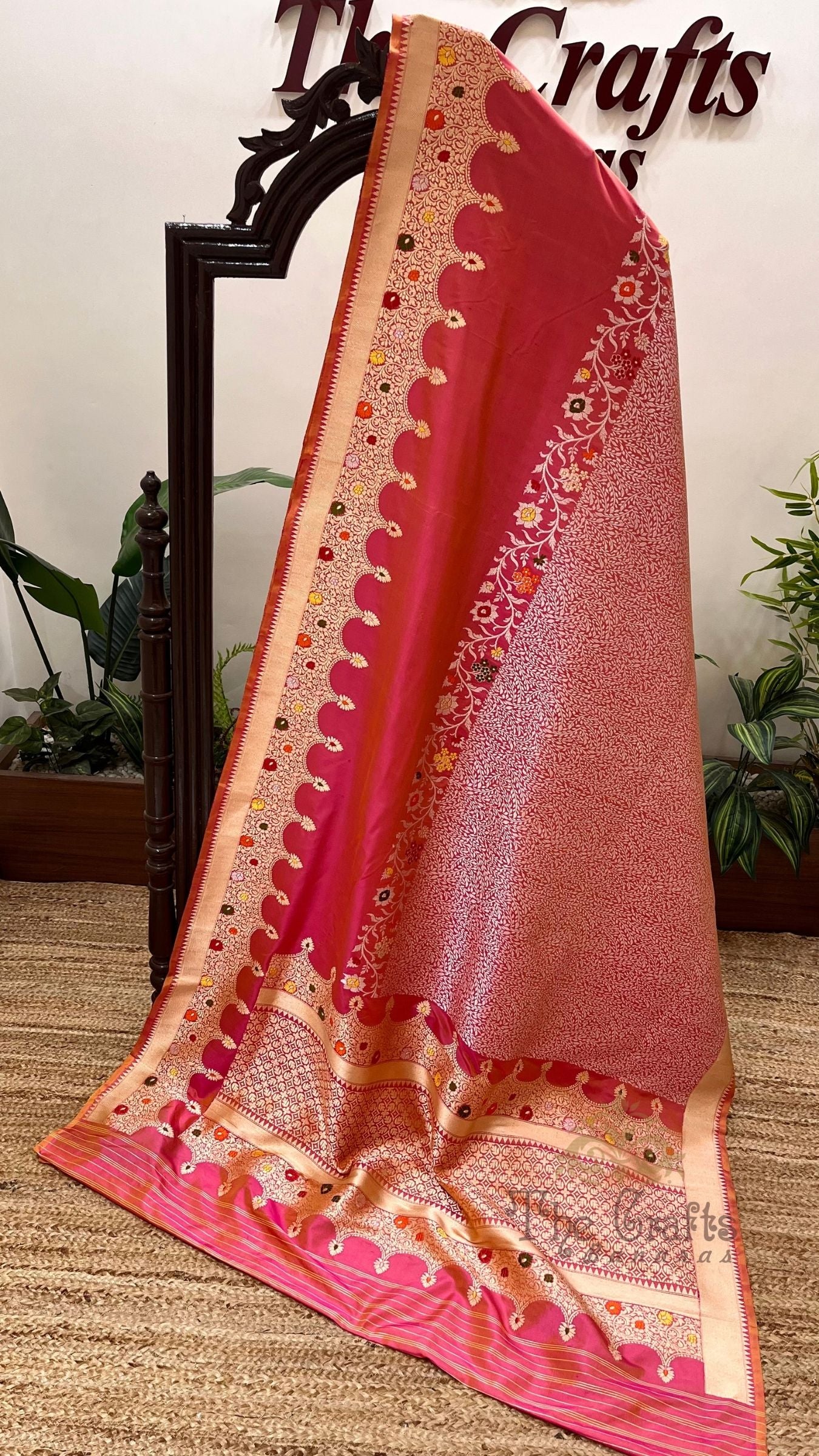 Pure Katan Silk Handloom Banarasi Saree - Kadhua Tanchui Brocade Meena