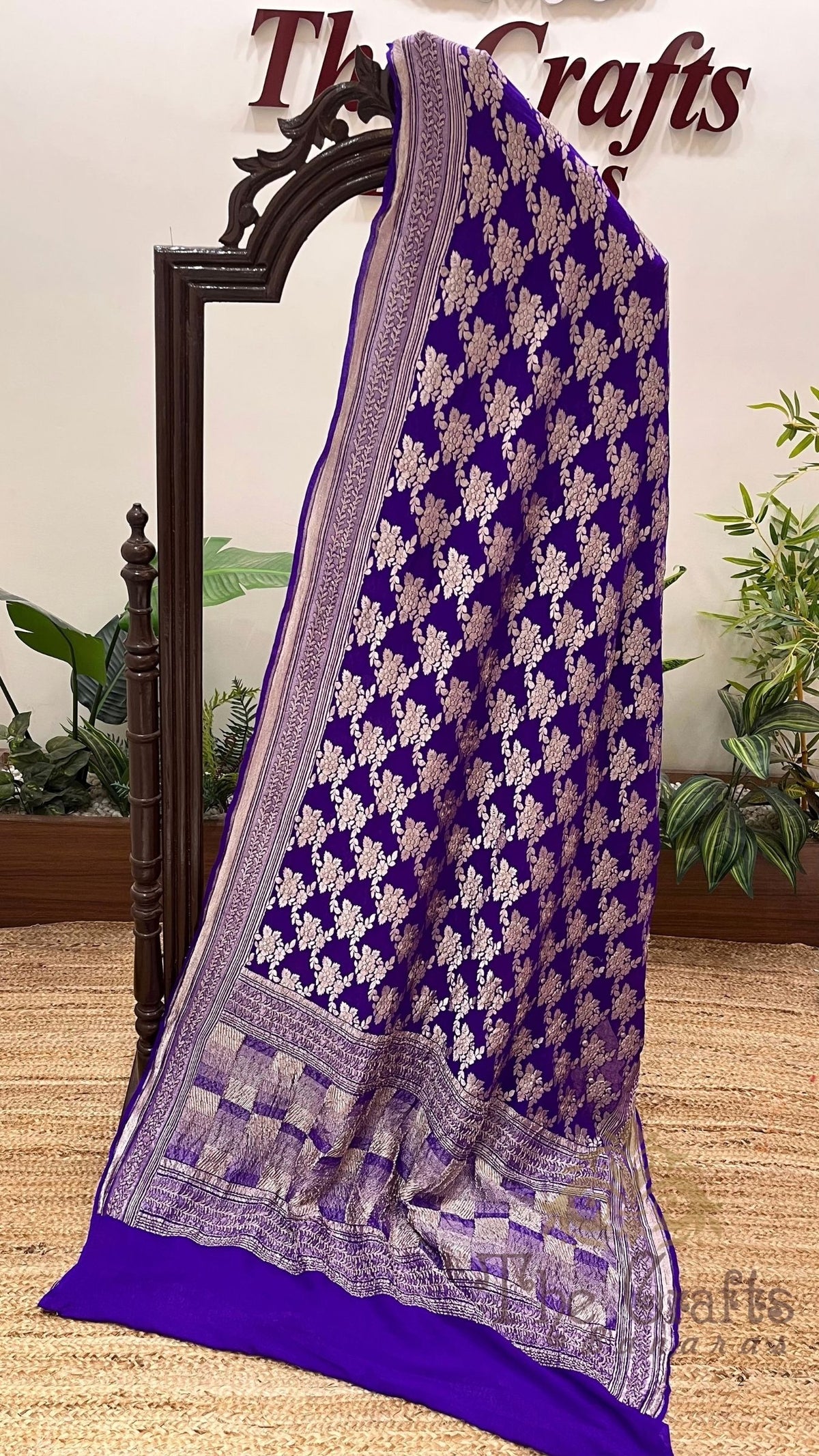 Khaddi Georgette Handloom Banarasi Saree