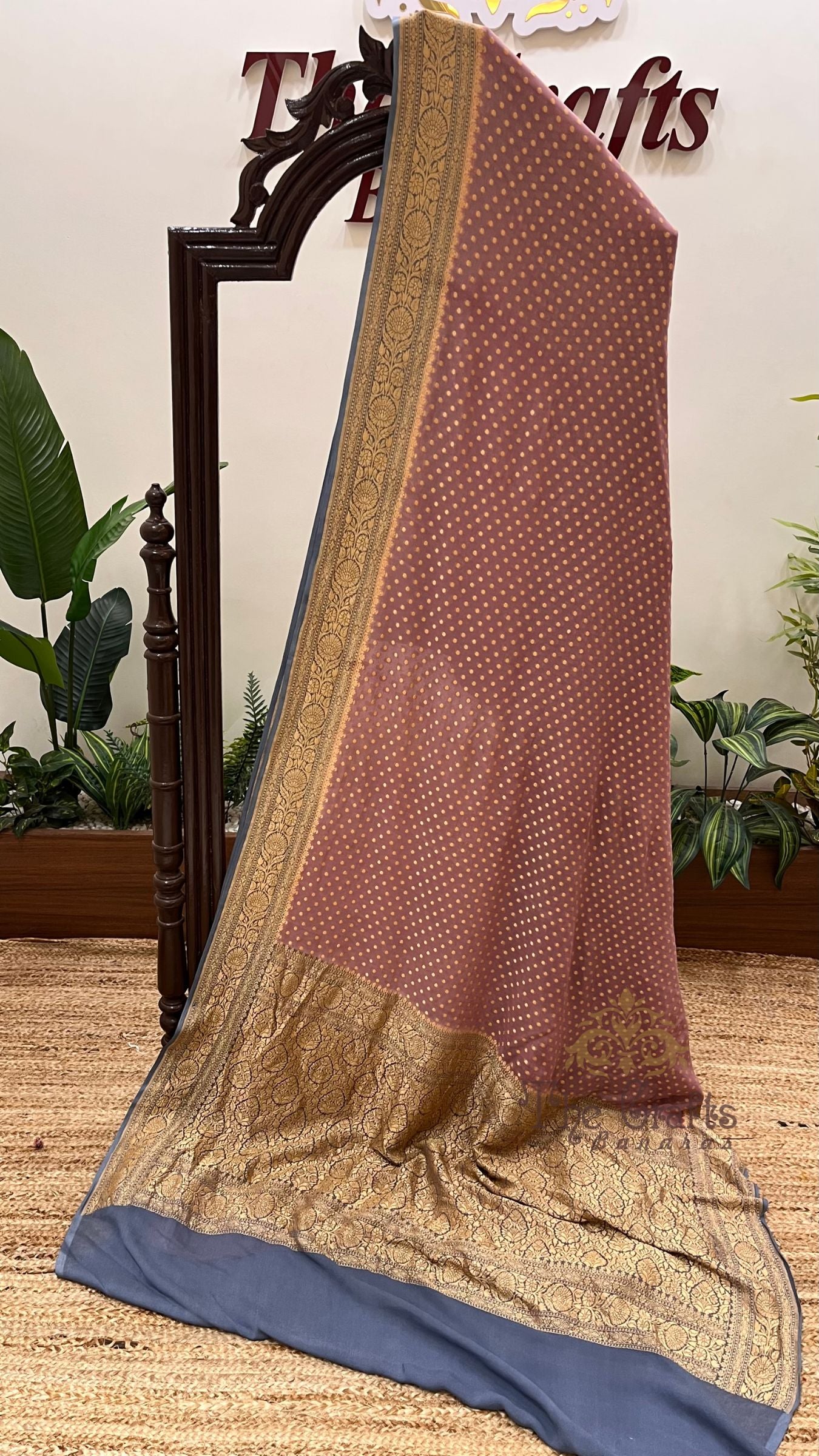 Khaddi Georgette Banarasi Saree - Gold Zari