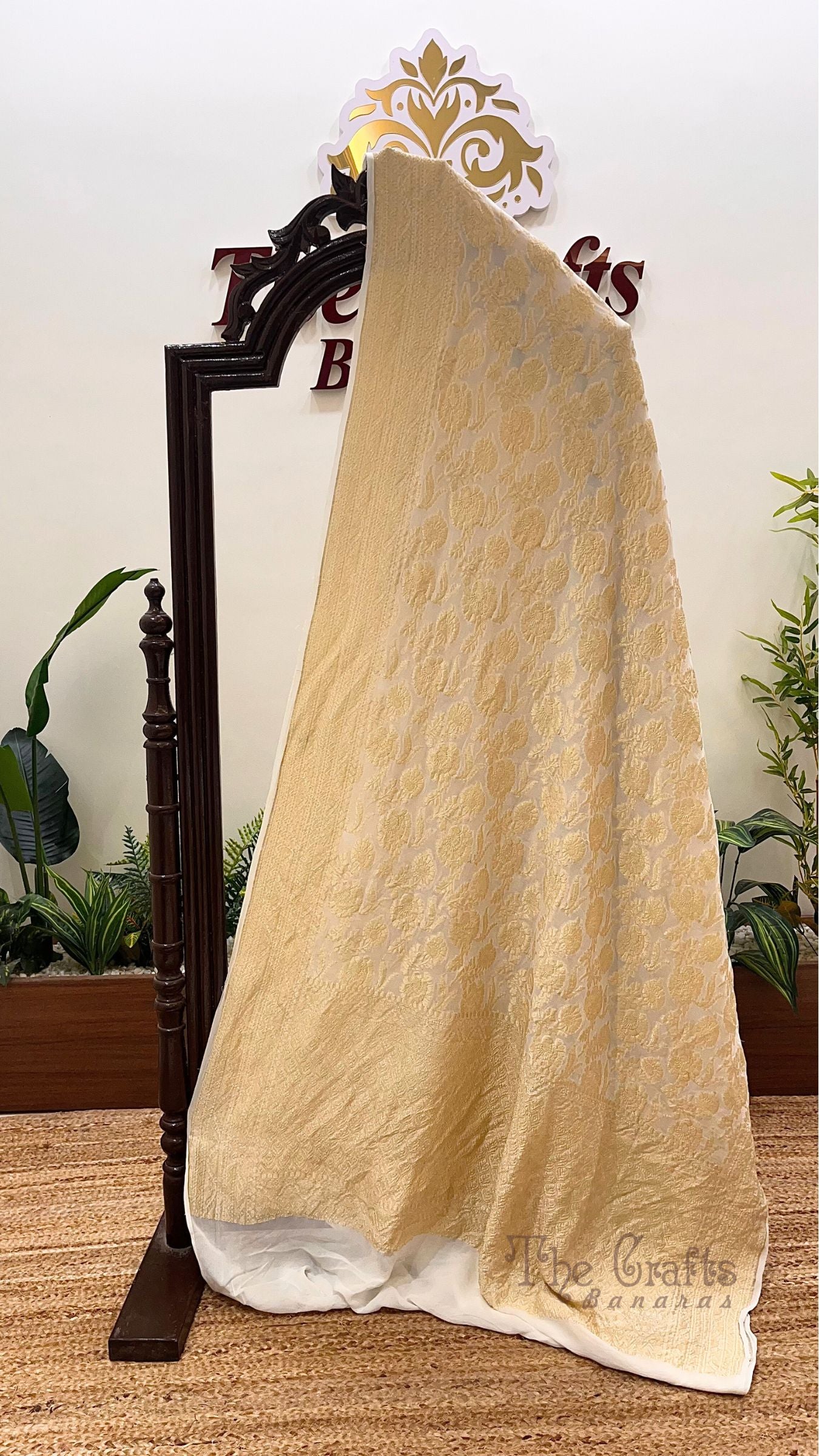 Khaddi Georgette Handloom Banarasi Saree