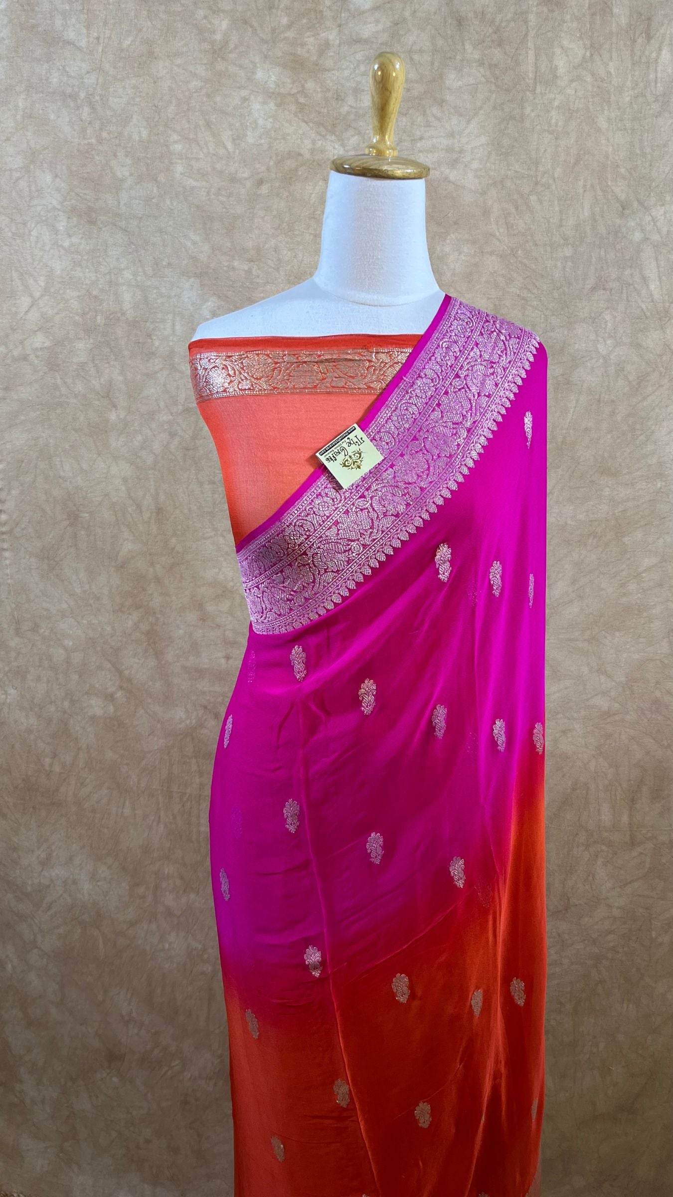 Pure Georgette Banarasi Handloom Saree - Silver Zari