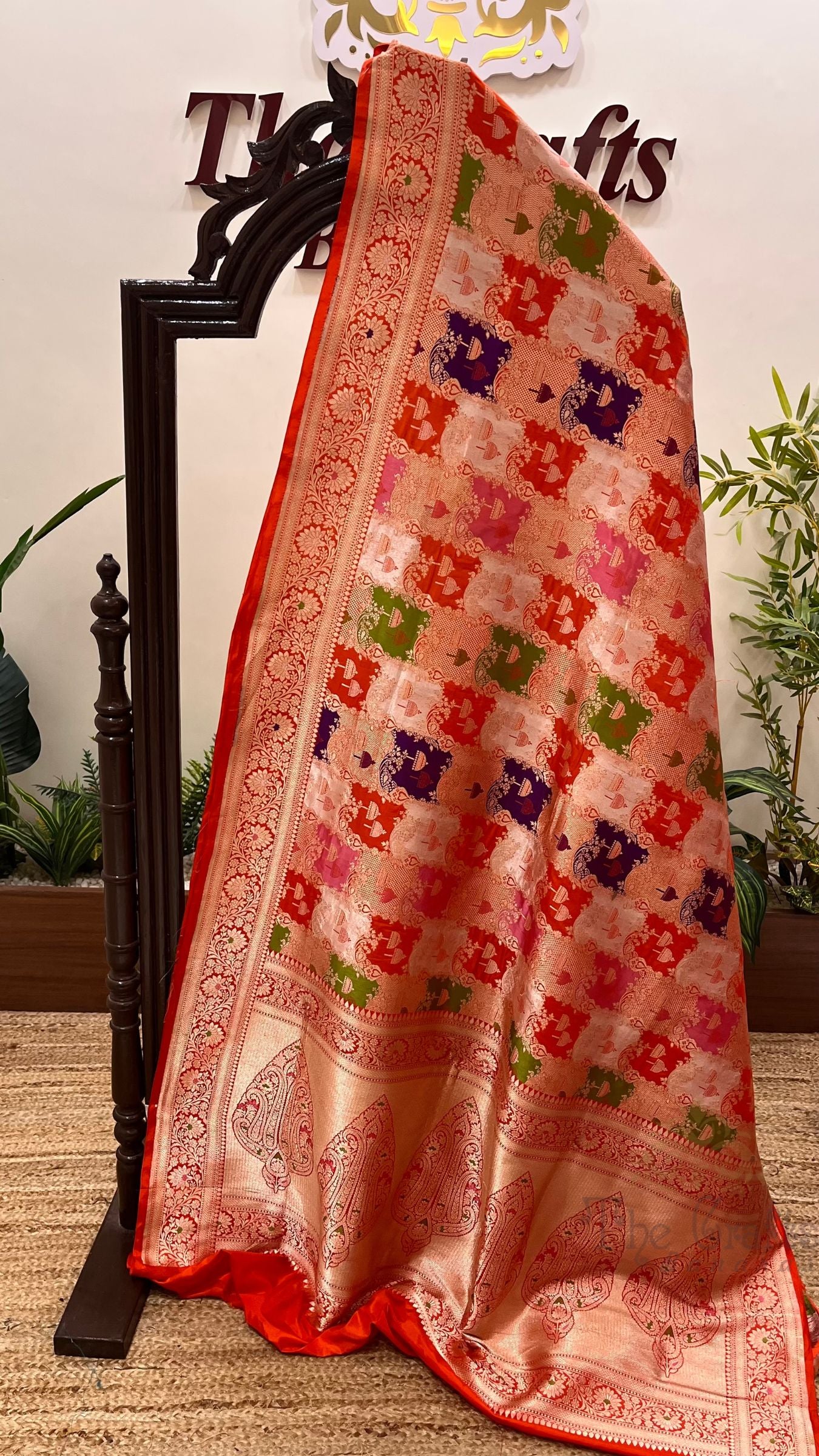 Rangkat Pure Katan Silk Handloom Banarasi Saree - Jaal with meenakari