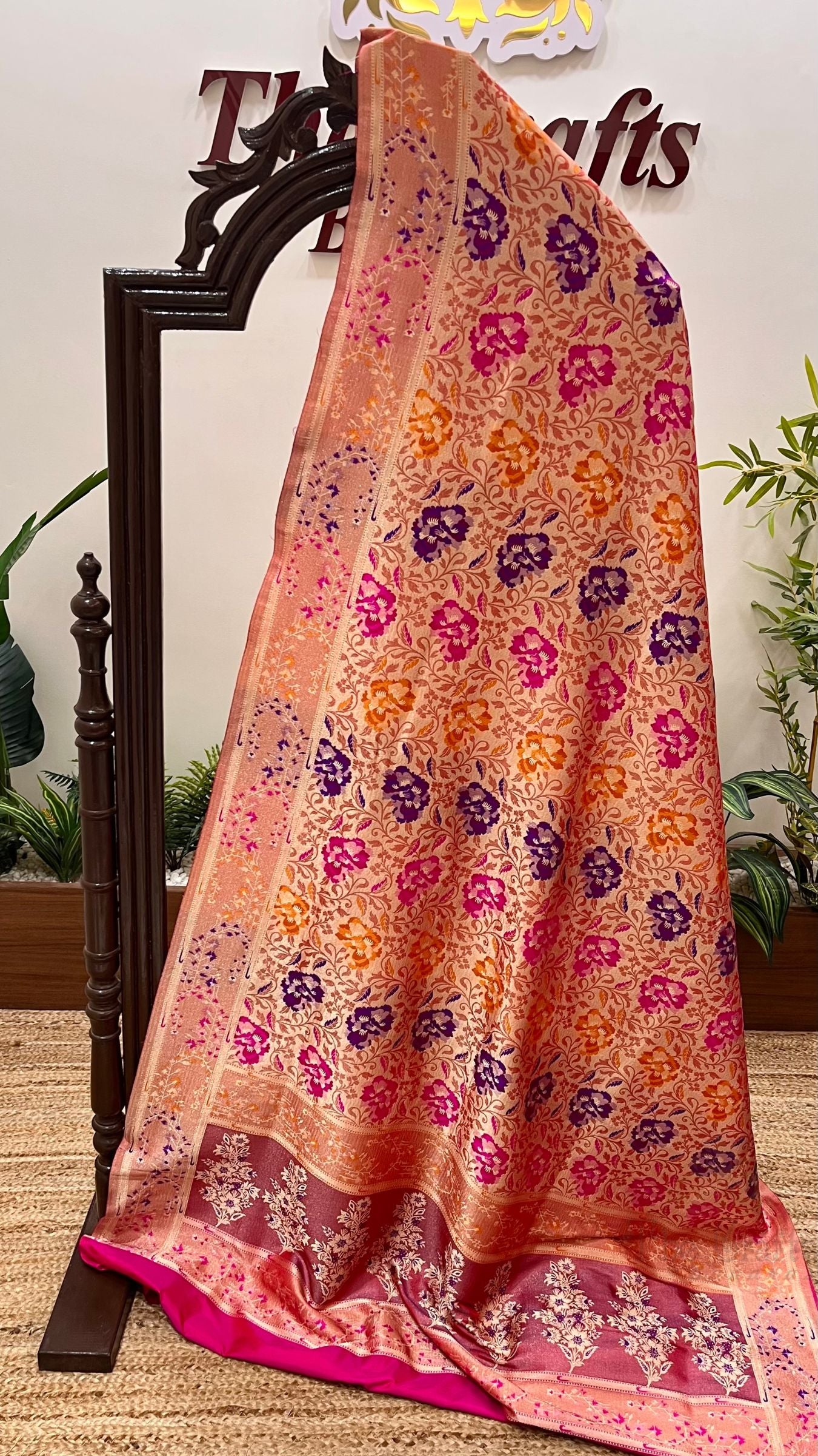 Pure Katan Silk Handloom Banarasi Saree - Tanchui Brocade Meena