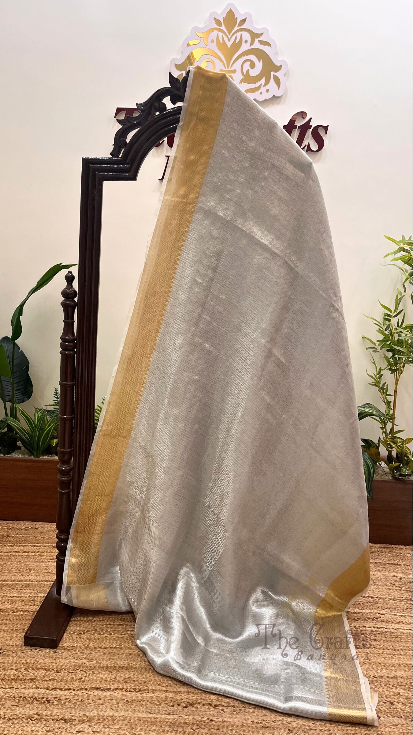 Pure Tissue Silk Brocade Banarasi Saree