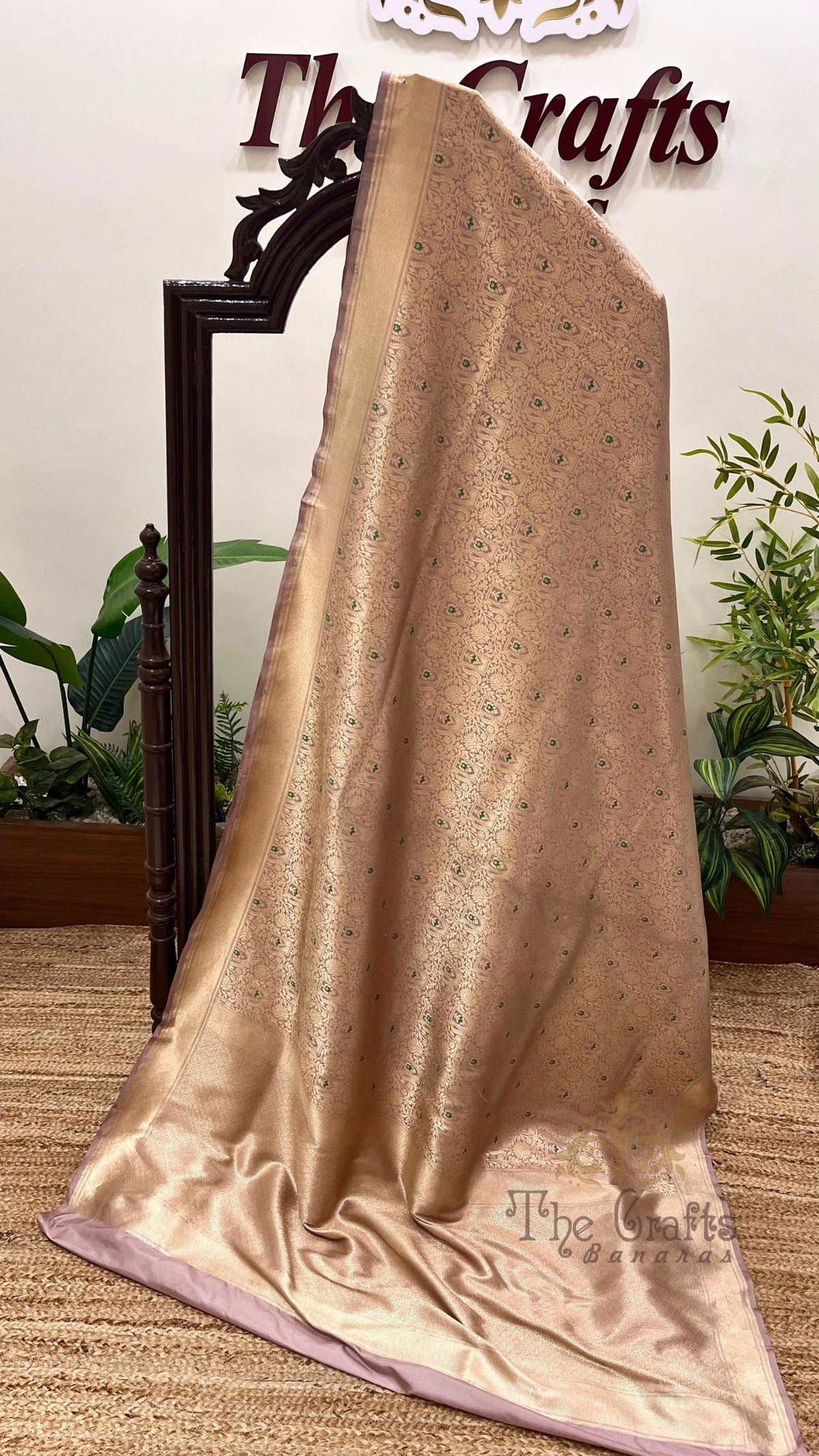 Pure Katan Silk Handloom Banarasi Saree - Tanchui Brocade Meena