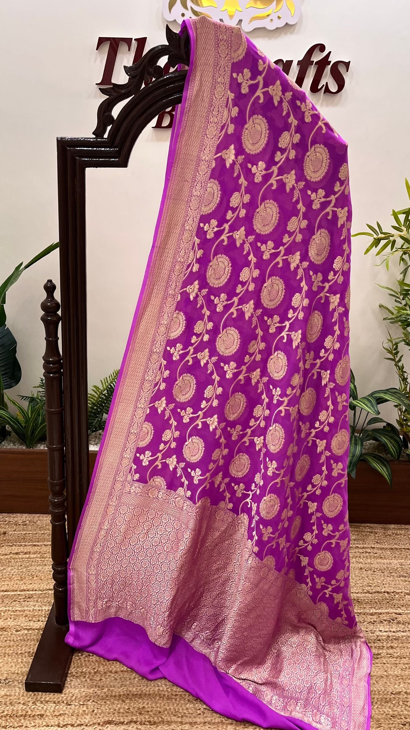 Khaddi Georgette Handloom Banarasi Saree - Water Zari