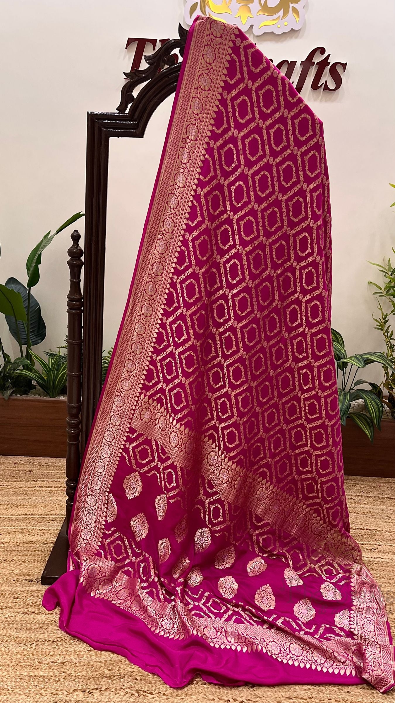 Khaddi Georgette Handloom Banarasi Saree - Jaal Work