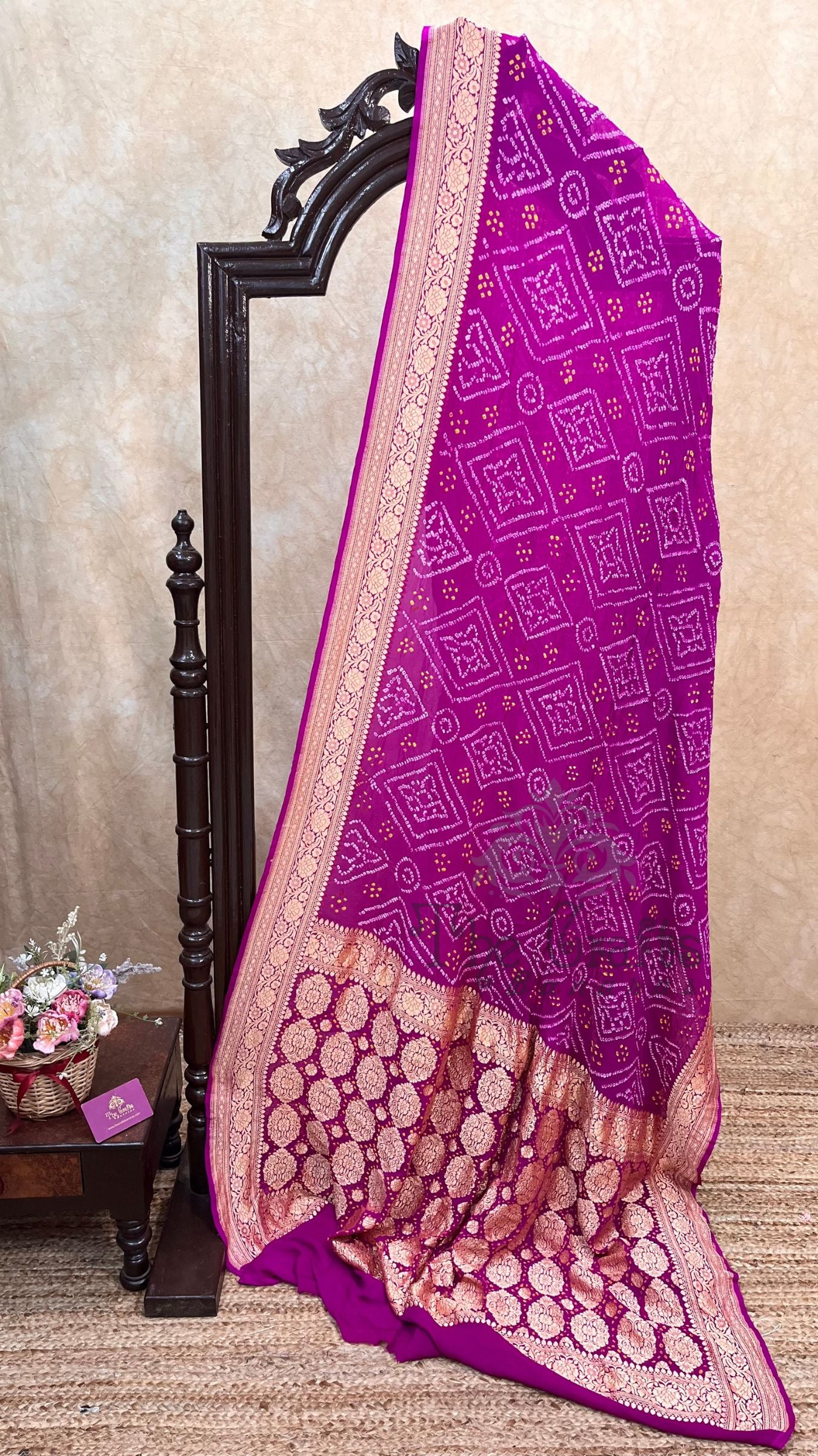 Pure Georgette Banarasi Handloom Bandhej Saree