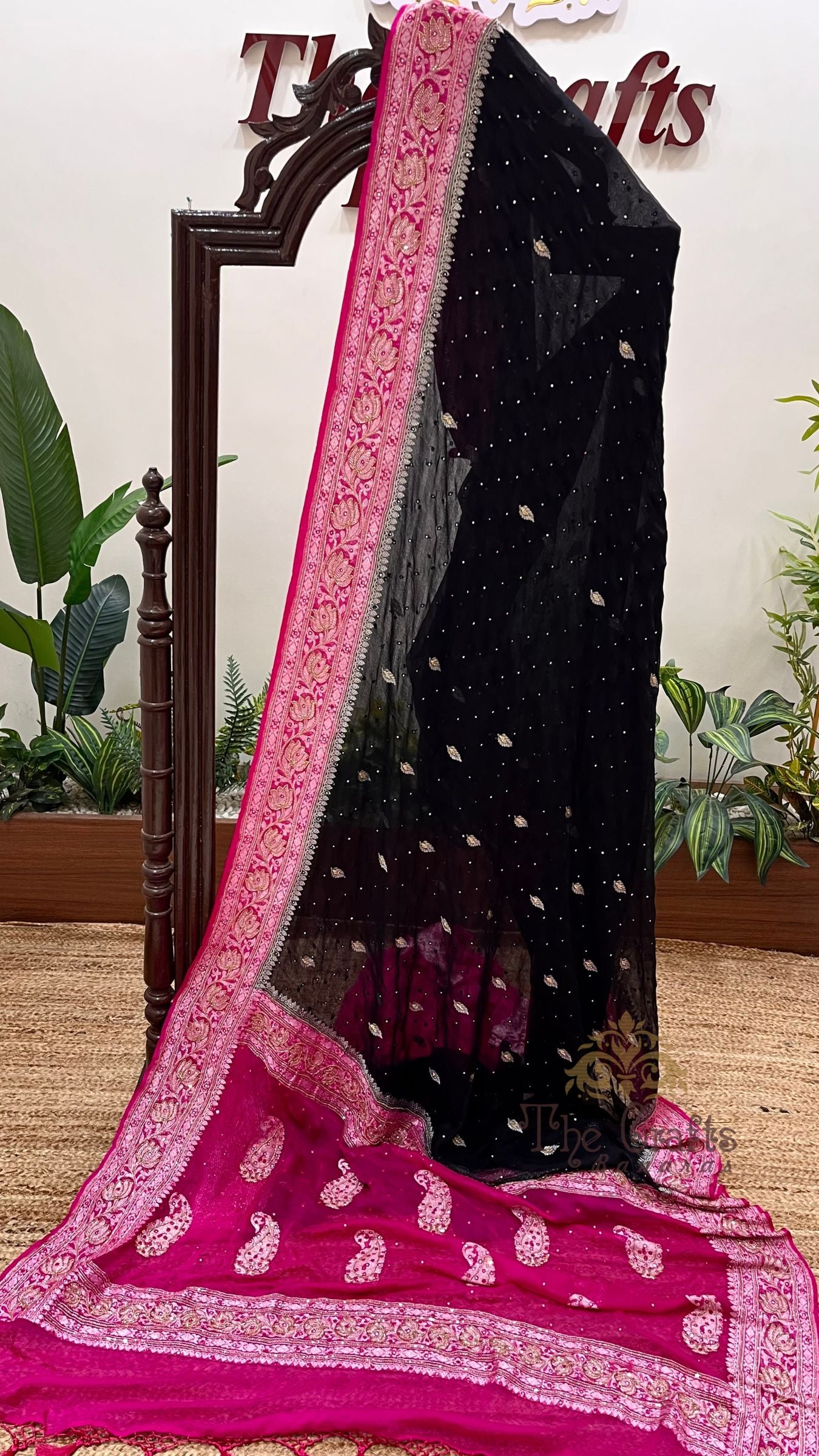 Pure Georgette Handloom Banarasi Saree - Handwork Mirror Cut Dana and Stone Work
