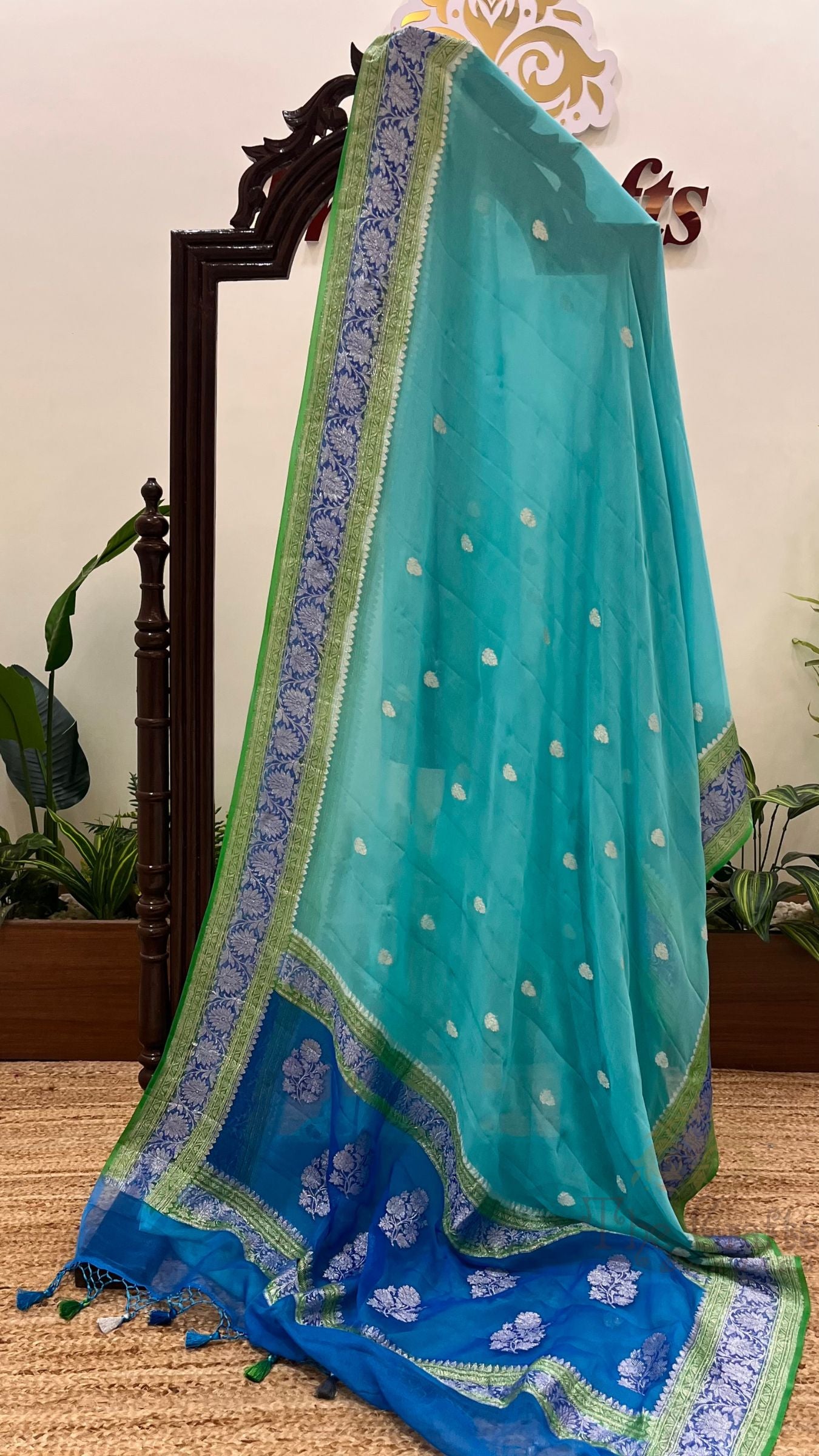 Pure Georgette Handloom Banarasi Saree
