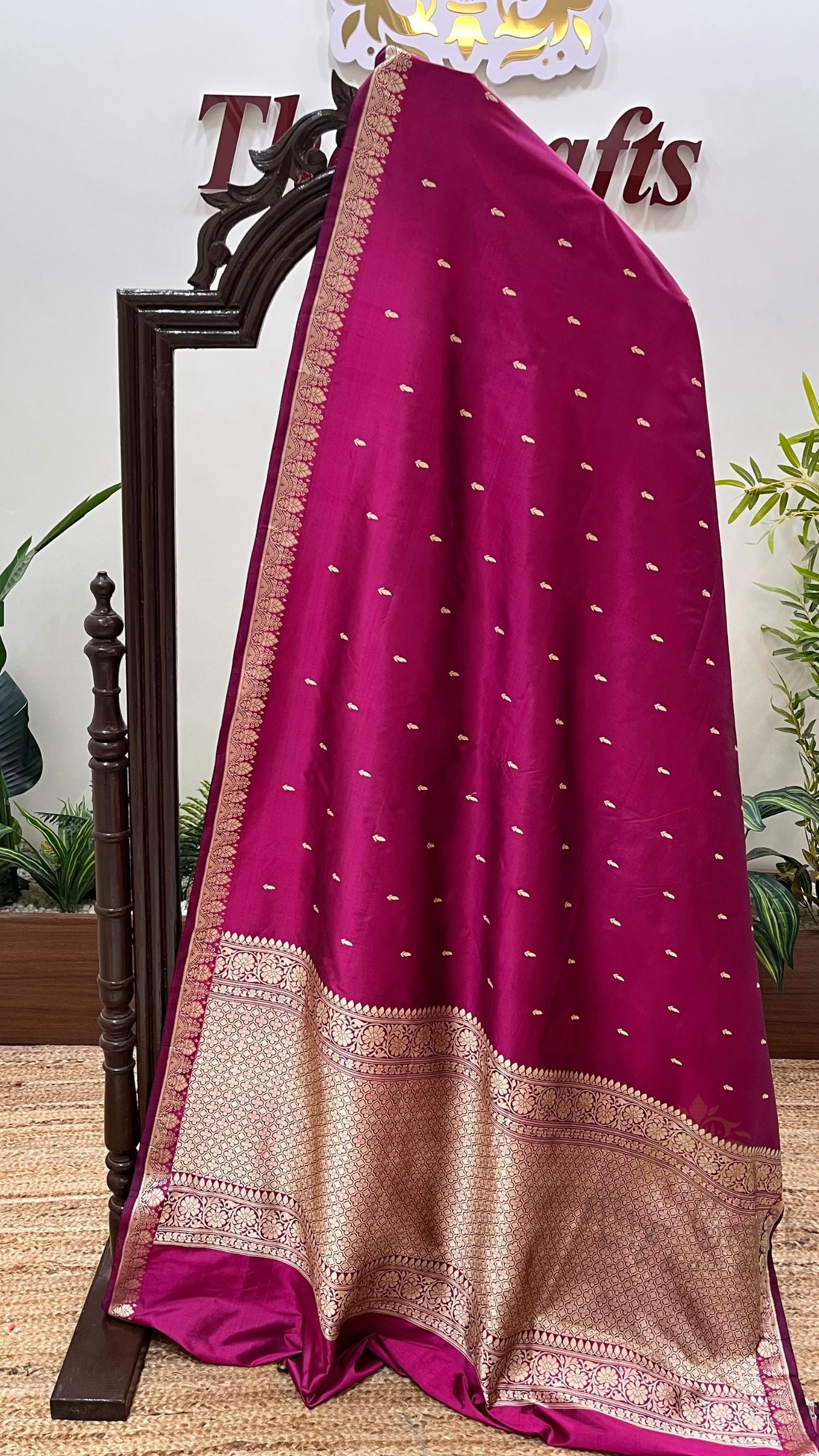 Pure Katan Silk Handloom Banarasi Saree - Resham Chunri Buti