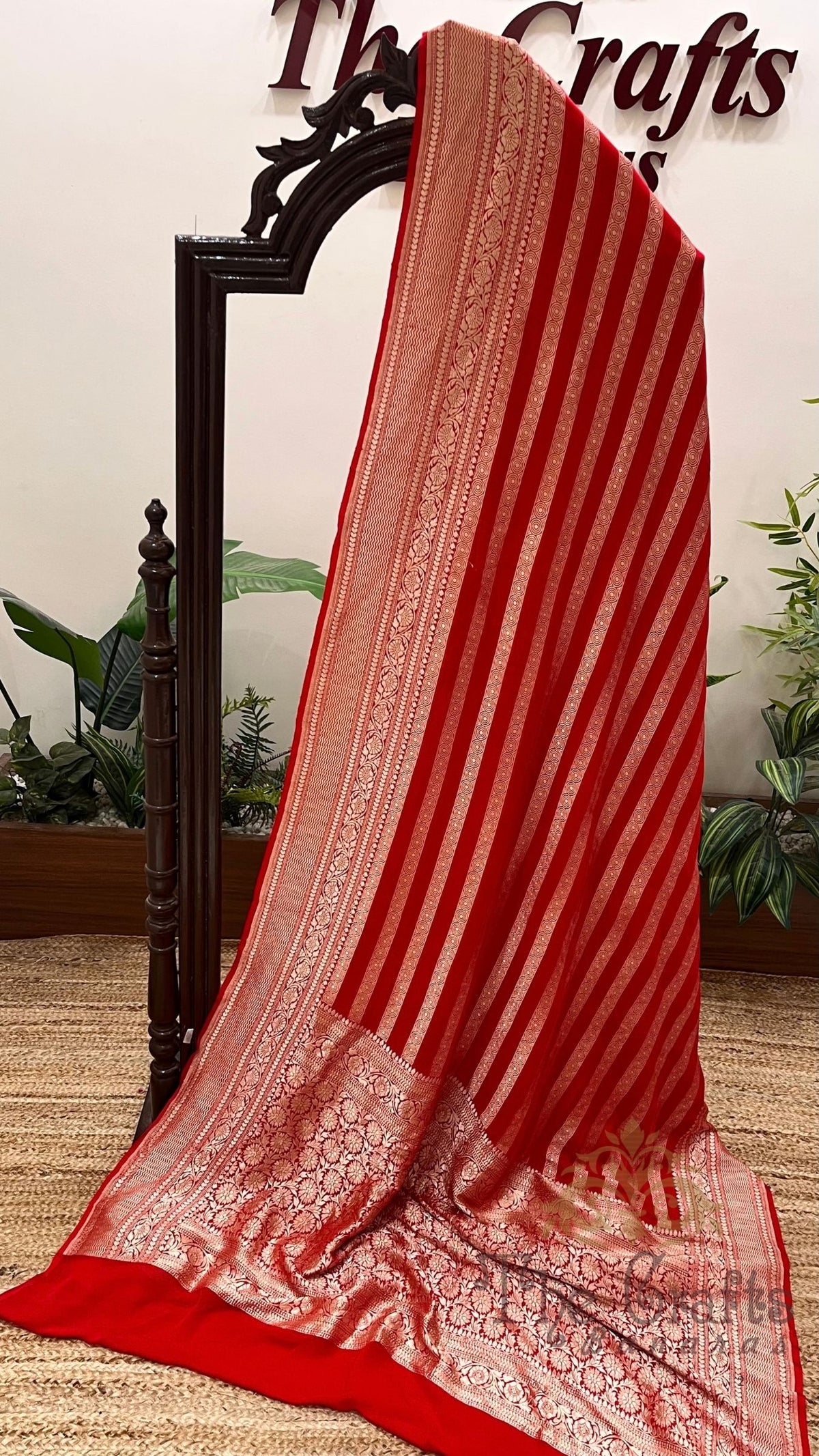 Khaddi Georgette Handloom Banarasi Saree
