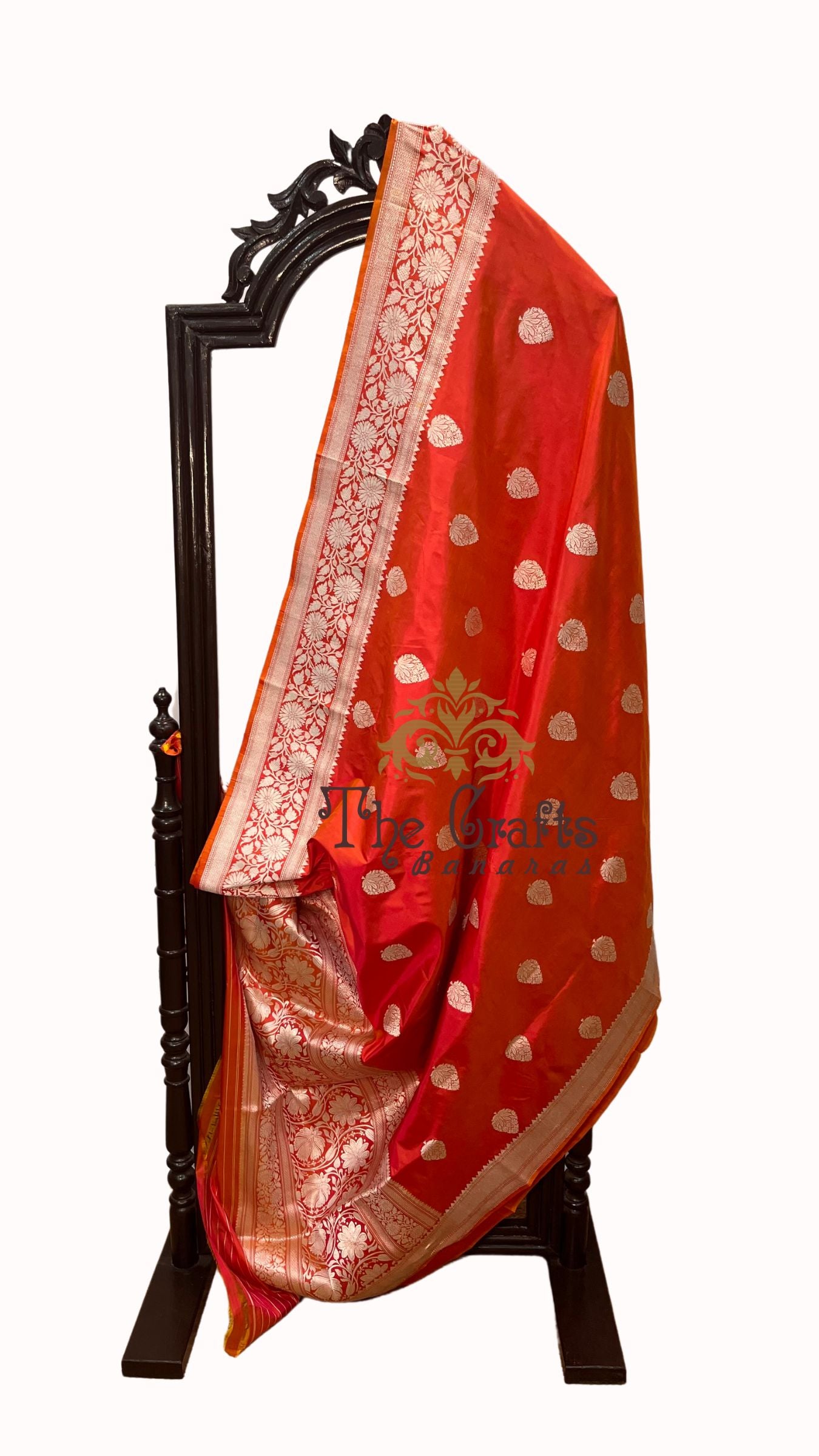 Pure Katan Silk Handloom Banarasi Saree - Kadhua Buti