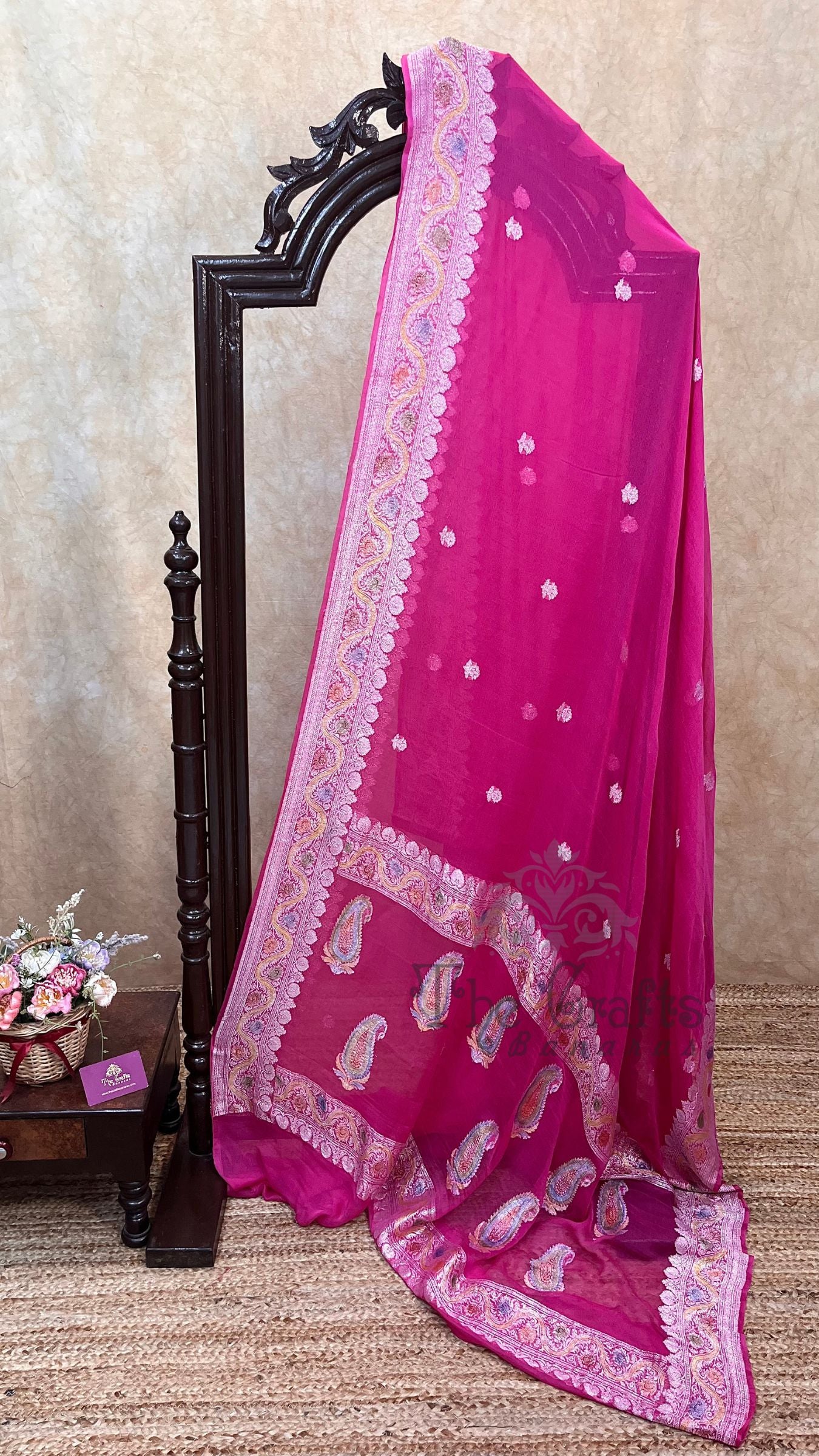 Pure Georgette Handloom Banarasi Saree - Silver Zari