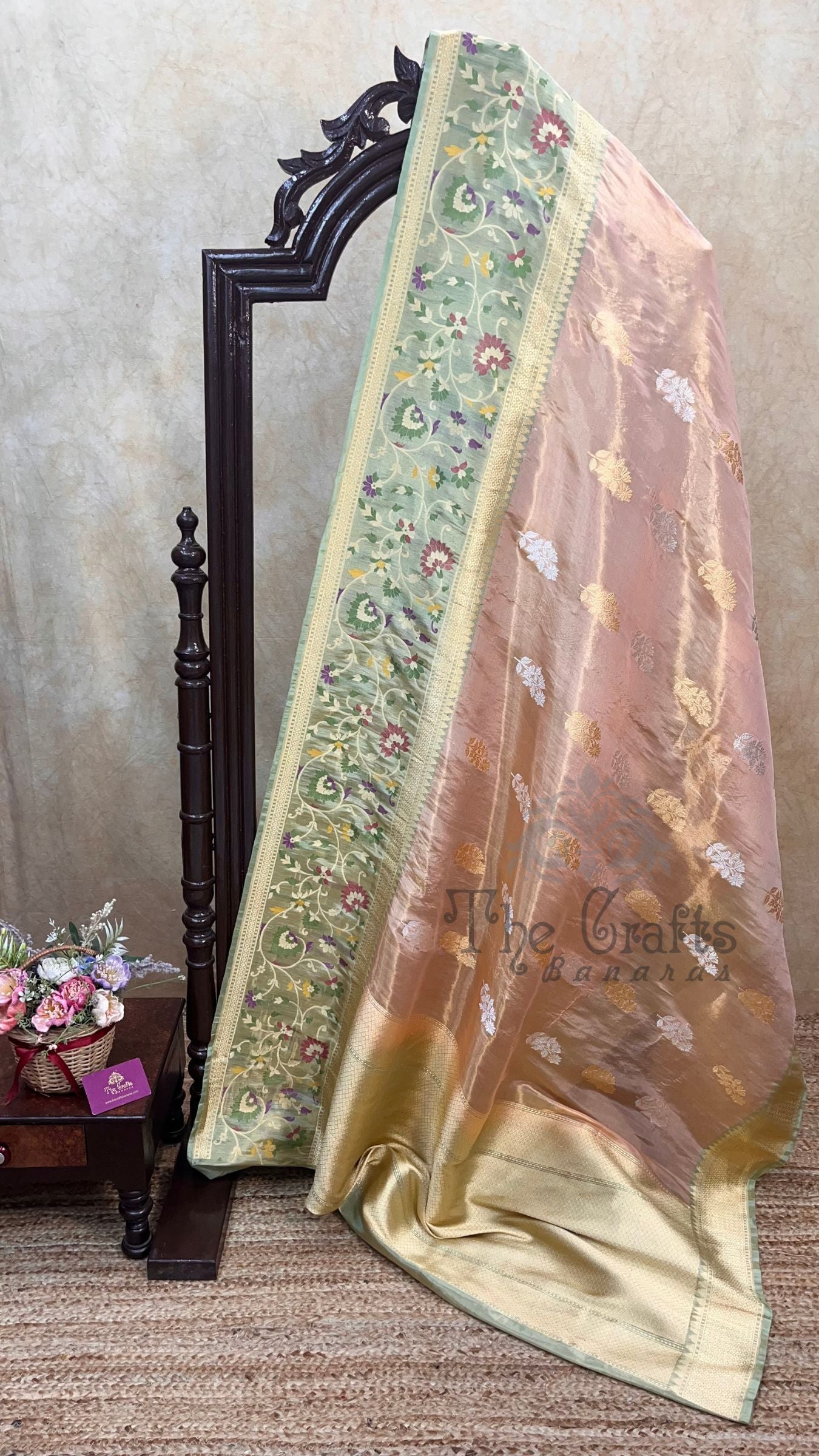Pure Tissue Silk Handloom Banarasi Saree - with kadhua sona rupa motifs