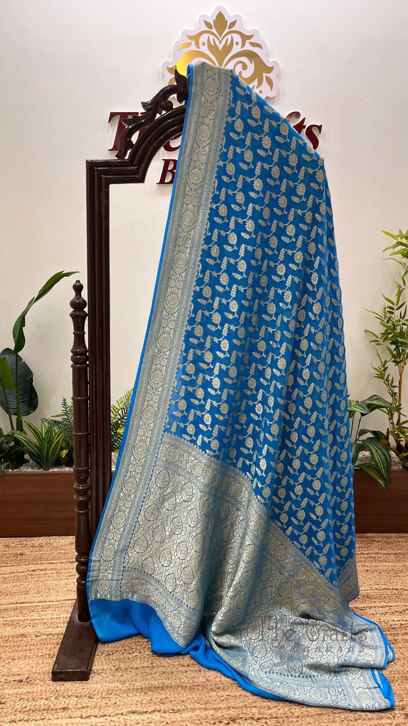 Khaddi Georgette Banarasi Saree - Water Zari