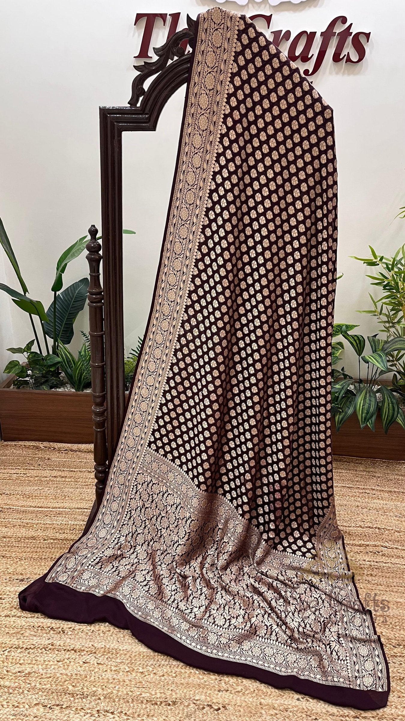 Khaddi Georgette Banarasi Saree - Gold Zari