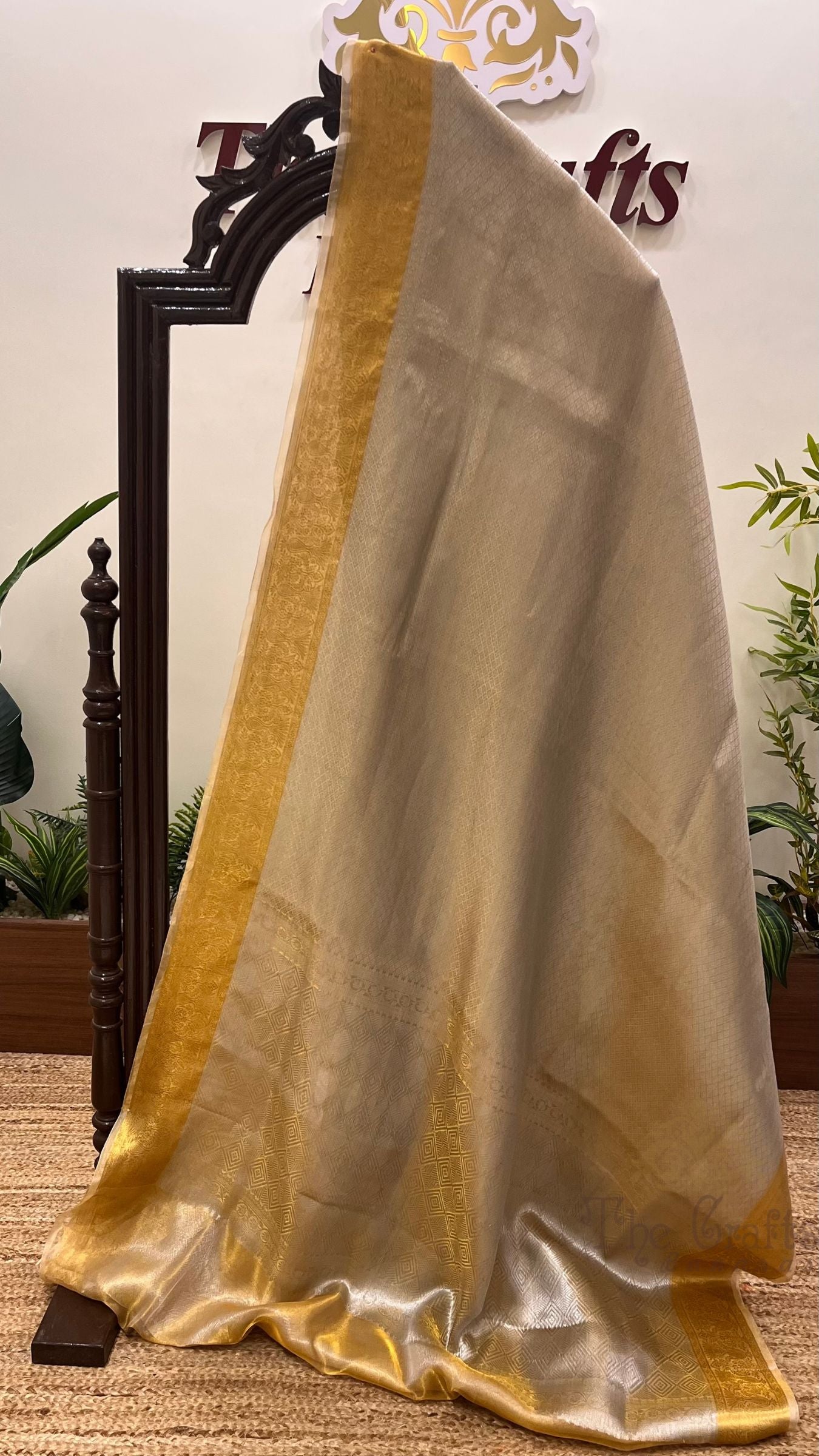 Pure Tissue Silk Brocade Banarasi Saree