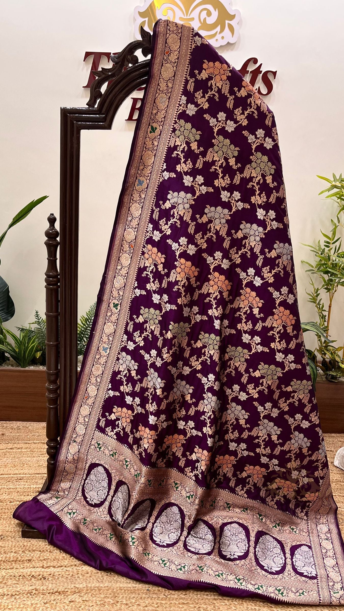 Pure Katan Silk Handloom Banarasi Saree - Jaal work with Meenakari