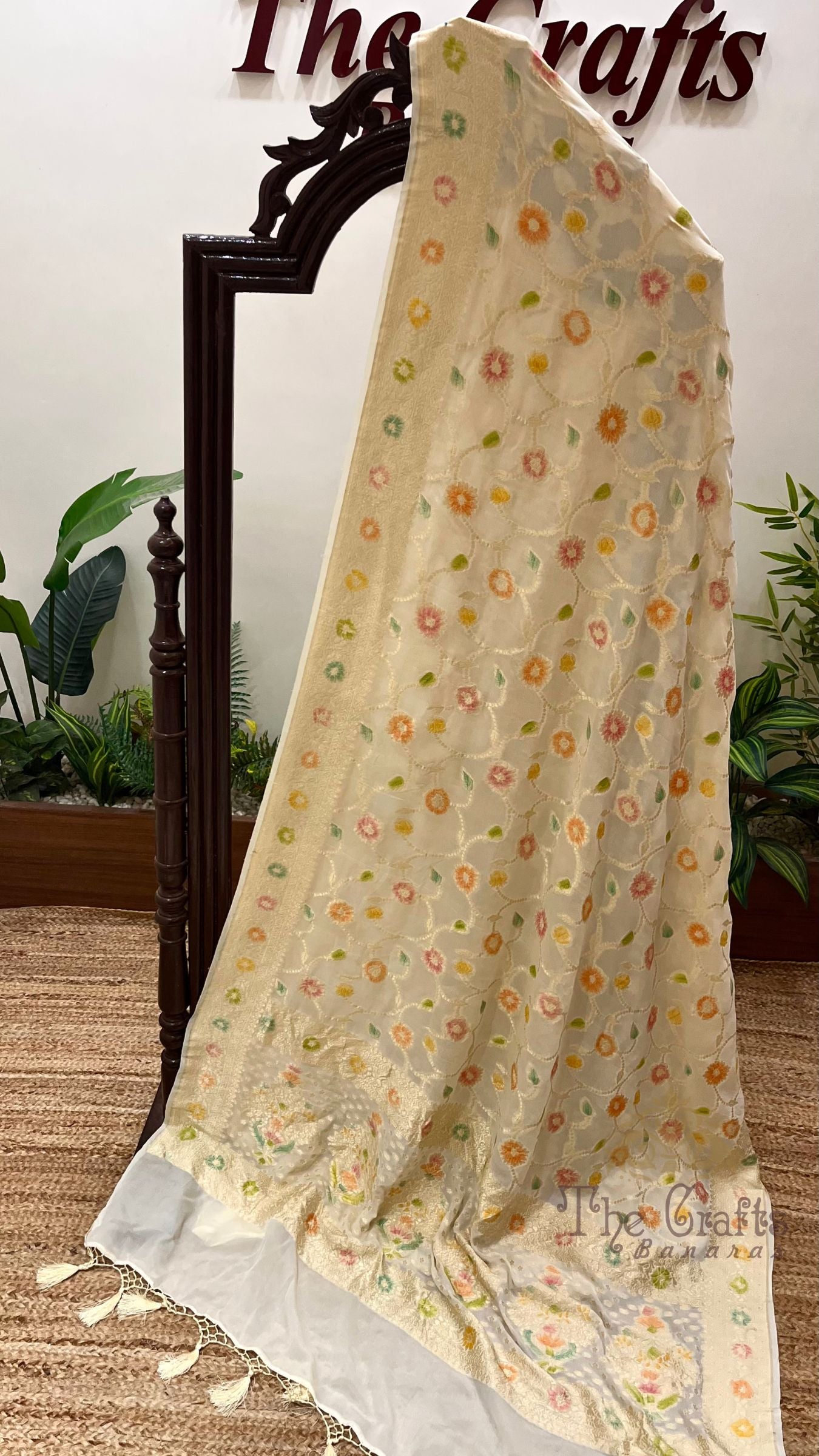 Khaddi Georgette Handloom Banarasi Saree