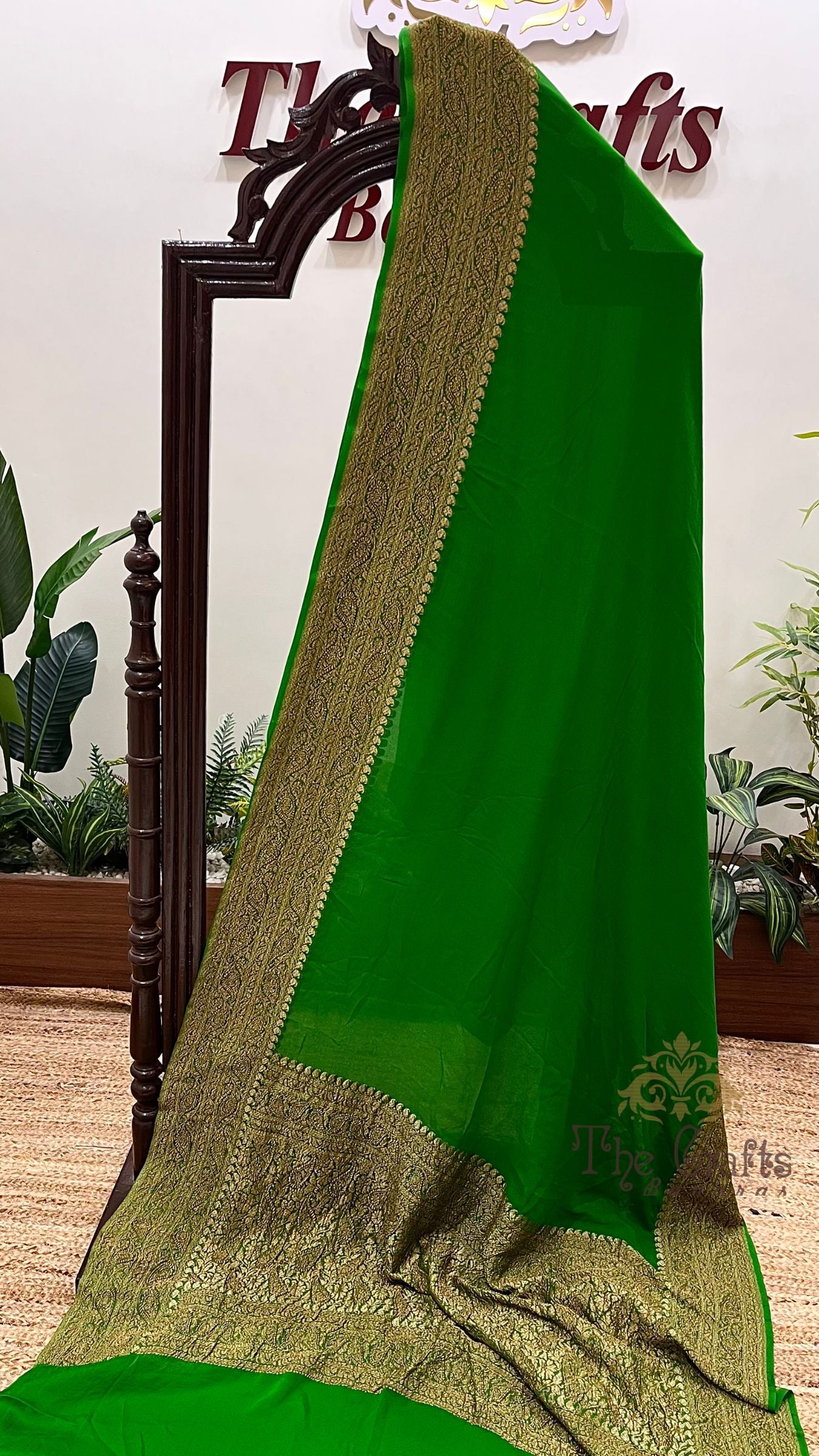 Khaddi Georgette Banarasi Saree - Antique Zari