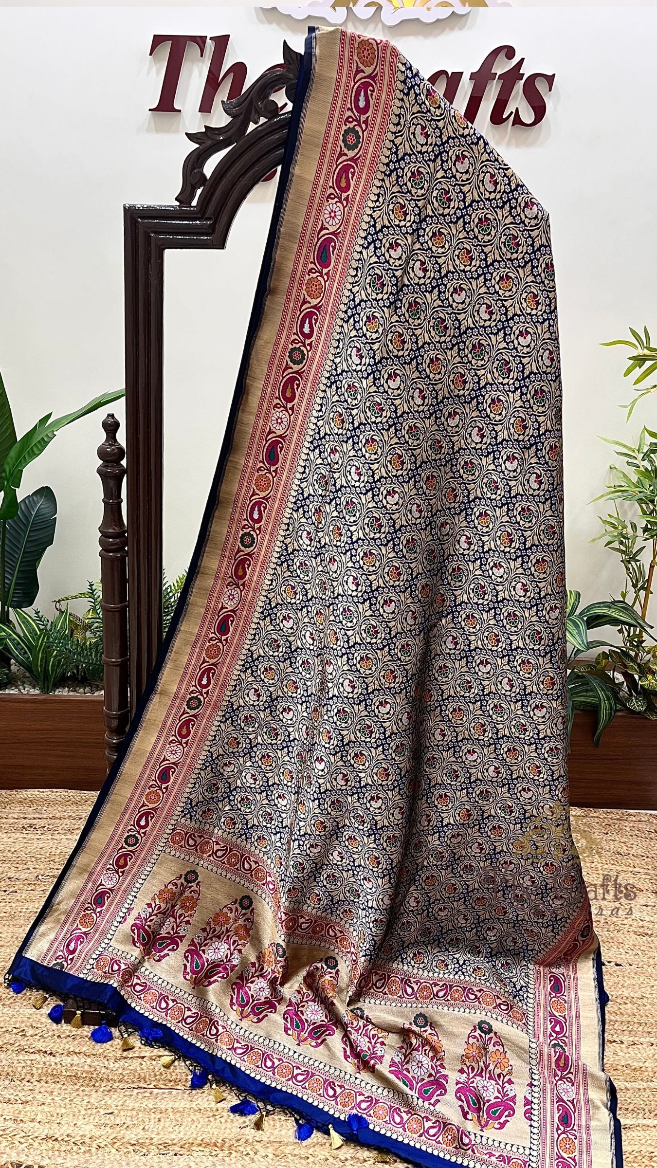 Pure Katan Silk Handloom Banarasi Saree - Tanchui Brocade Meena