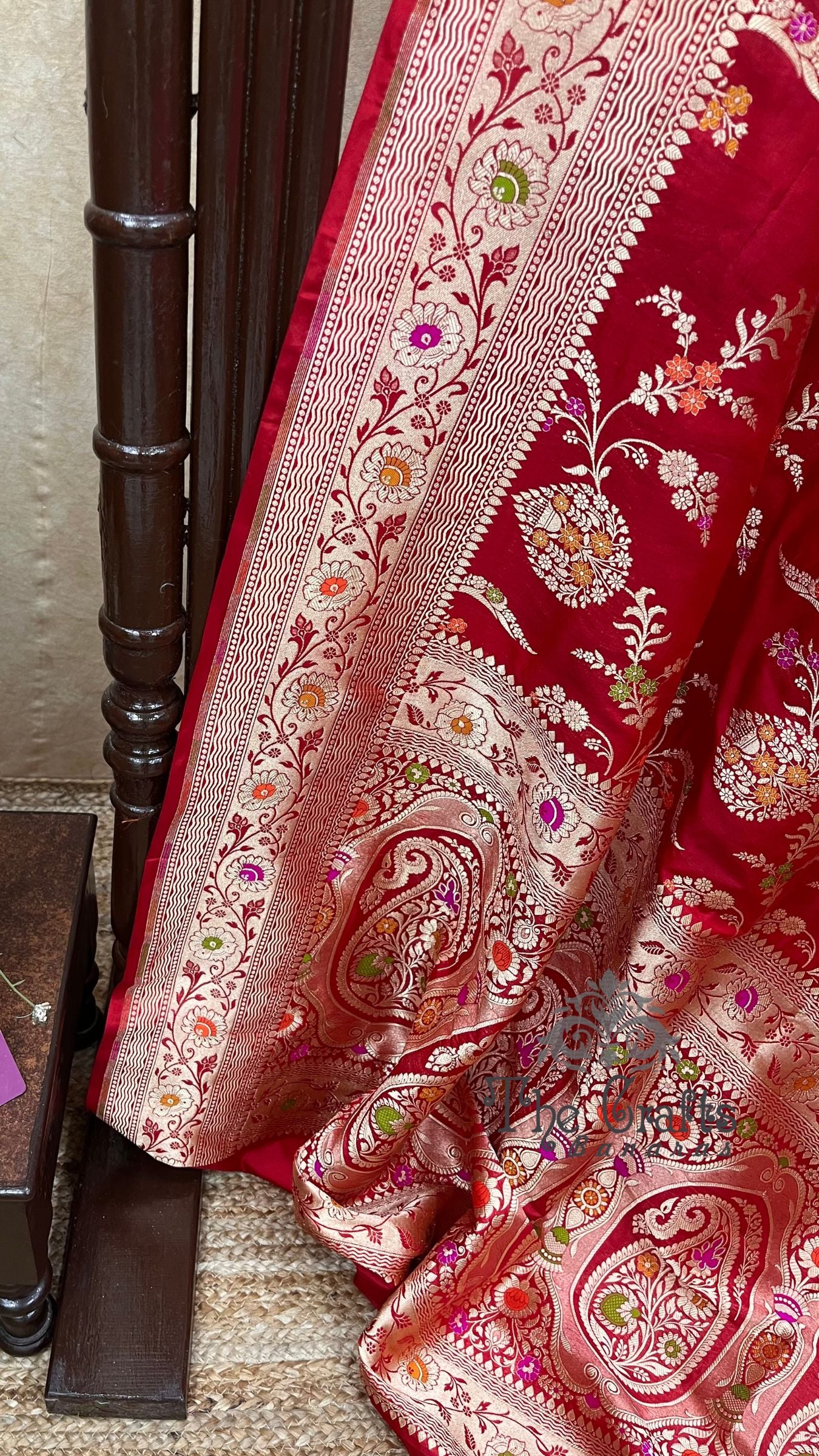 Pure Katan Silk Handloom Banarasi Saree - Jaal With Meenakari