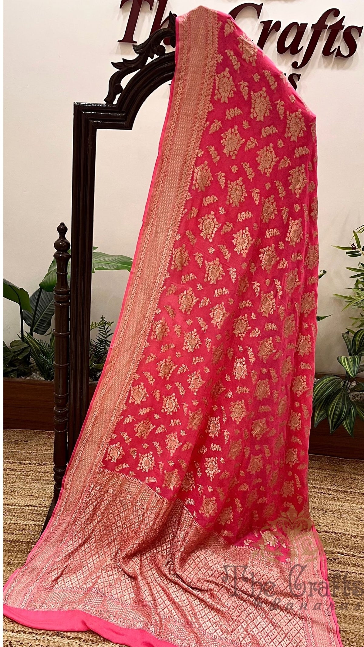 Khaddi Georgette Handloom Banarasi Saree