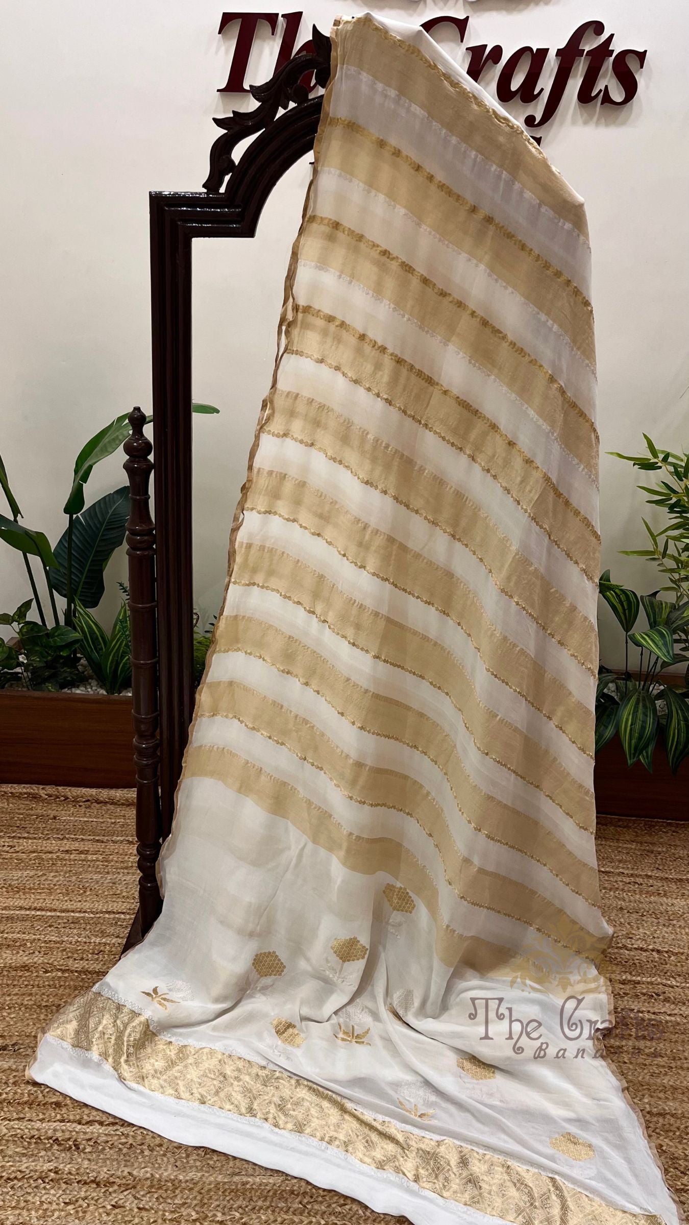 Pure Monga Georgette Handloom Banarasi Saree