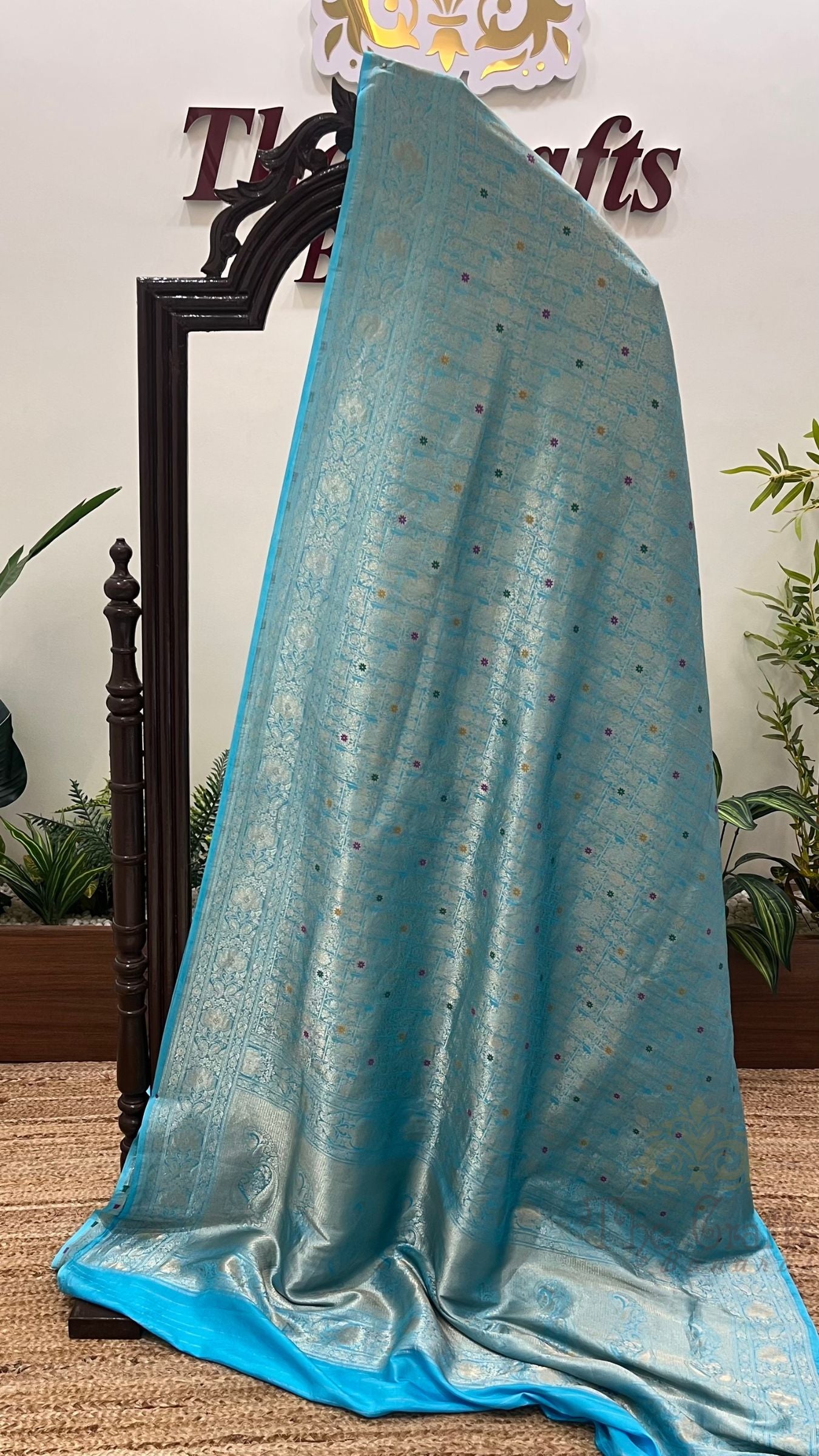 Pure Katan Silk Handloom Banarasi Saree - Tanchui Brocade Meena