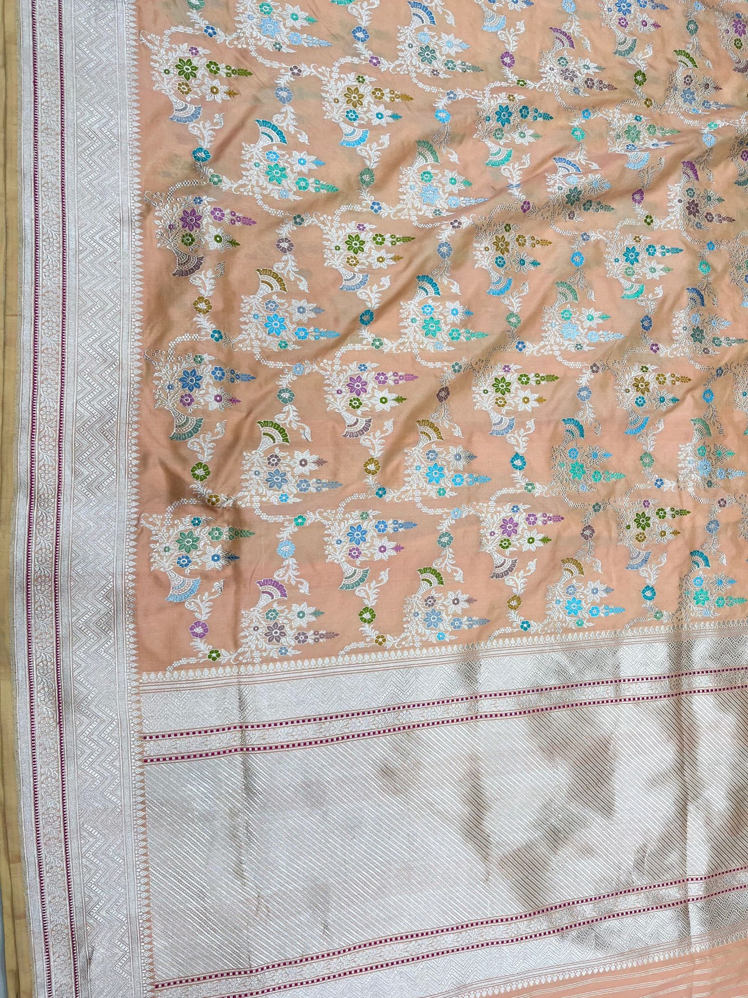 Pure Katan Silk Handloom Banarasi Saree - All Over Kadiyal Jaal Work