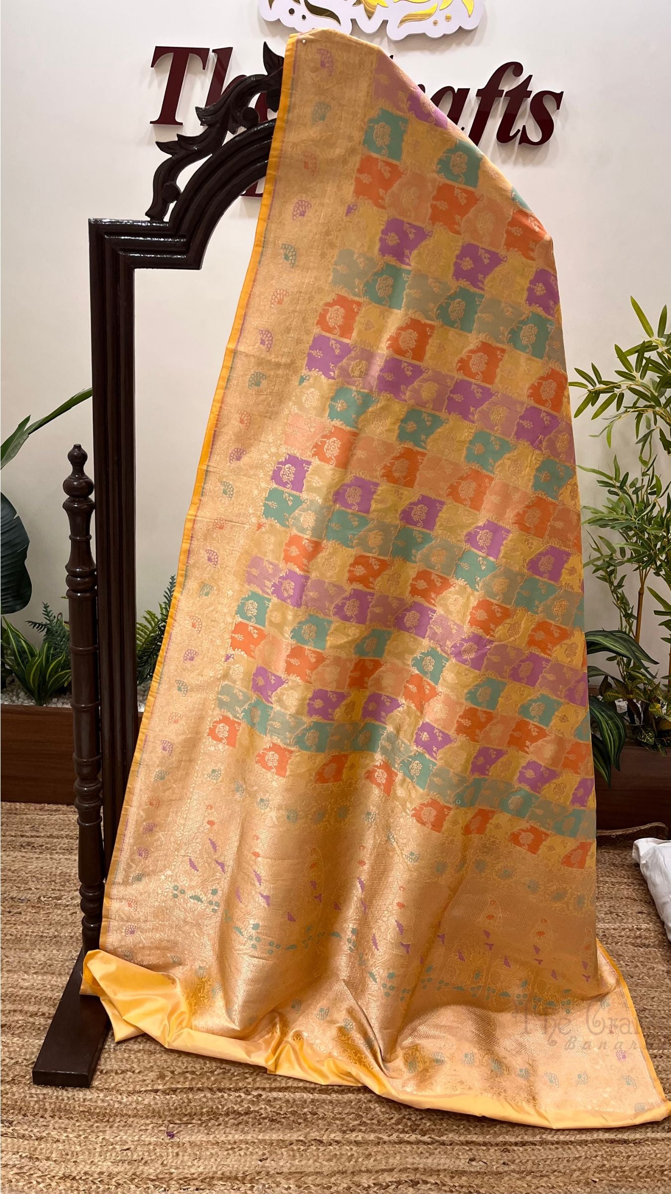 Rangkat Pure Katan Silk Handloom Banarasi Saree - Jaal with meenakari